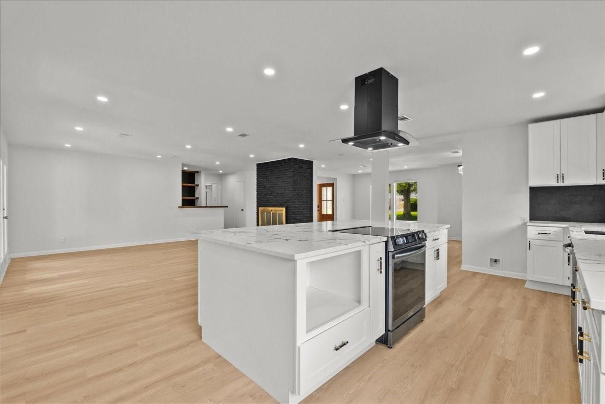 5762 Birdwood Road Property Photo 11