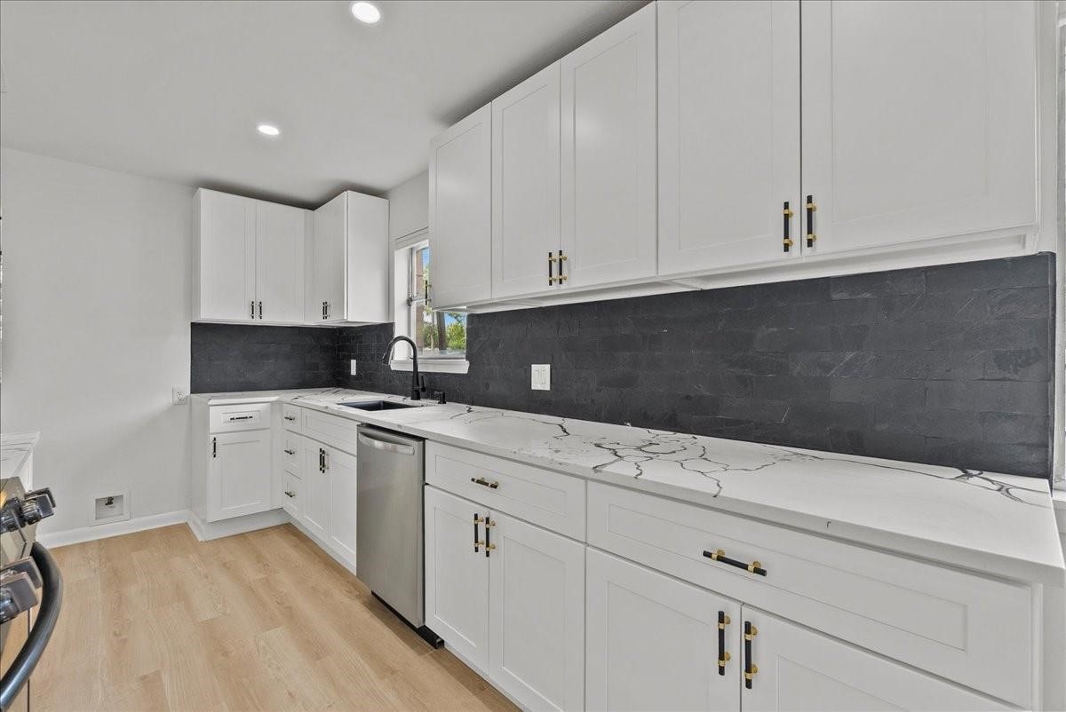 5762 Birdwood Road Property Photo 12