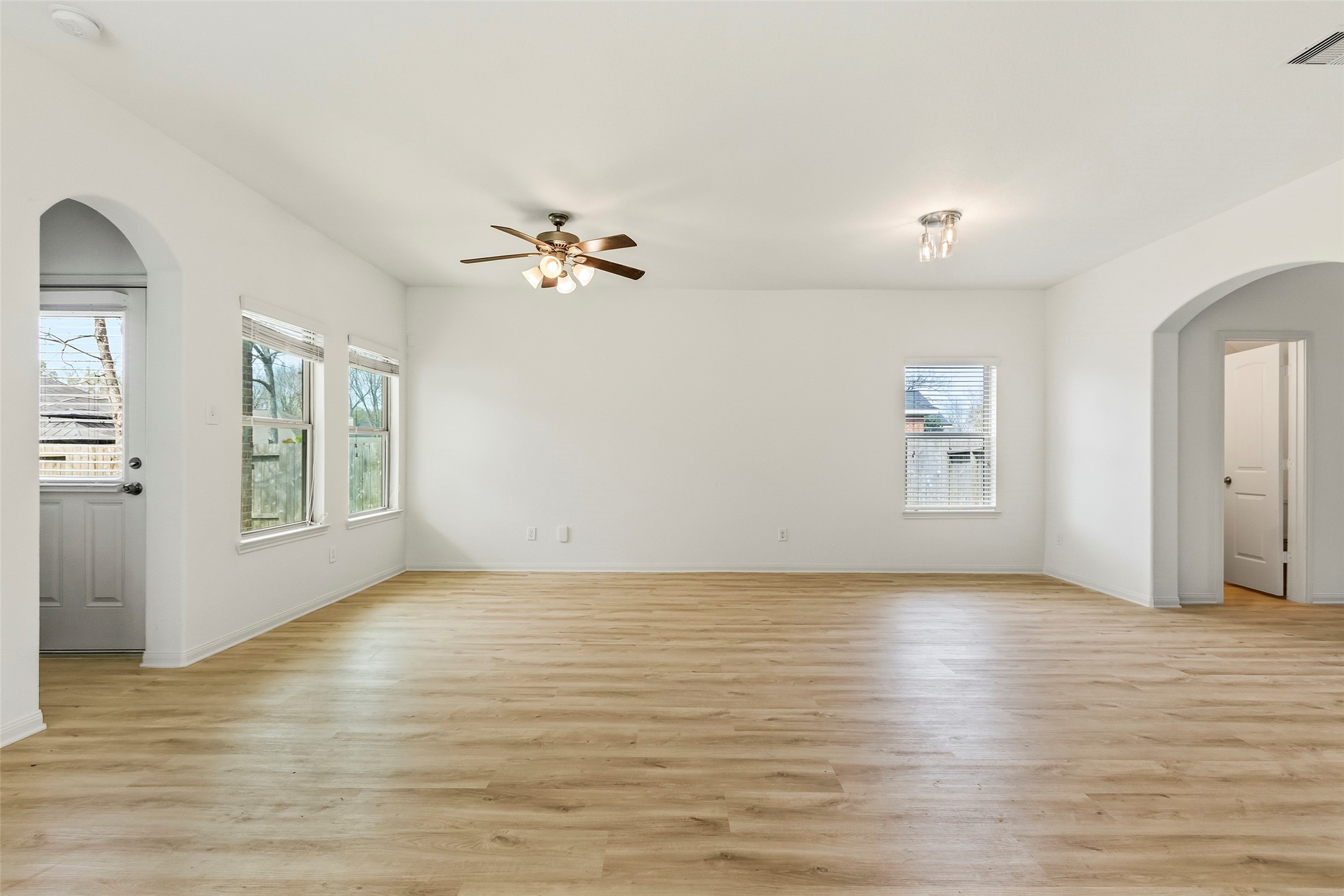 12339 Ridgecrest Drive Property Photo 10
