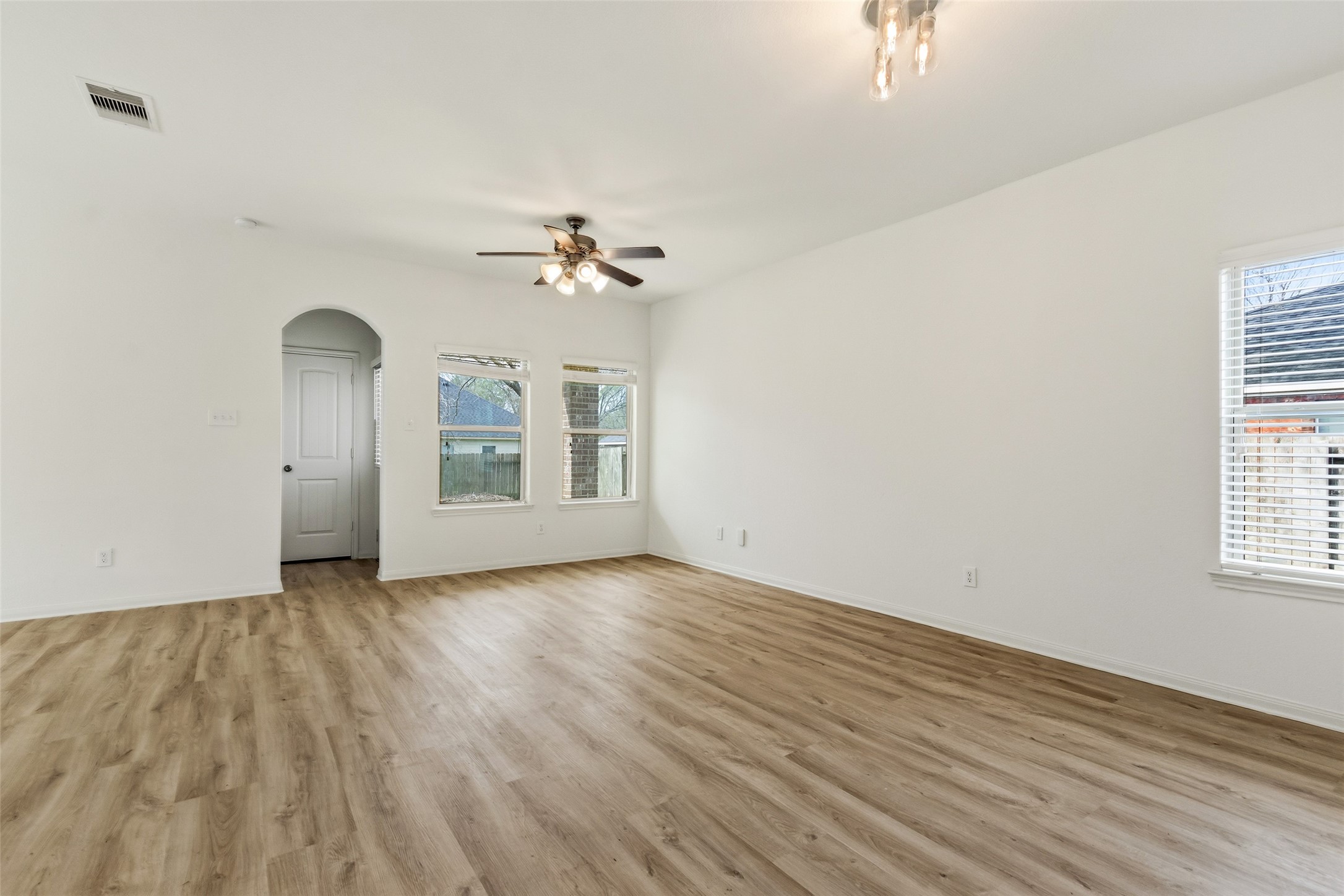 12339 Ridgecrest Drive Property Photo 11