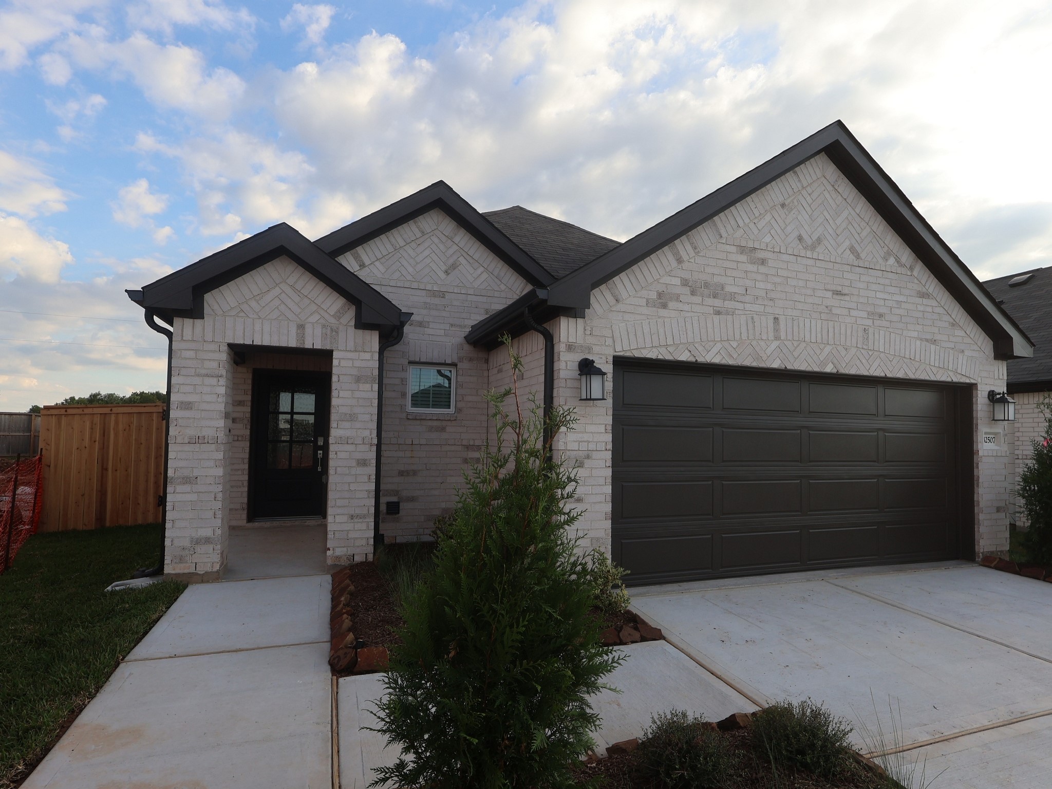 32507 Summer Vista Lane Property Photo 1