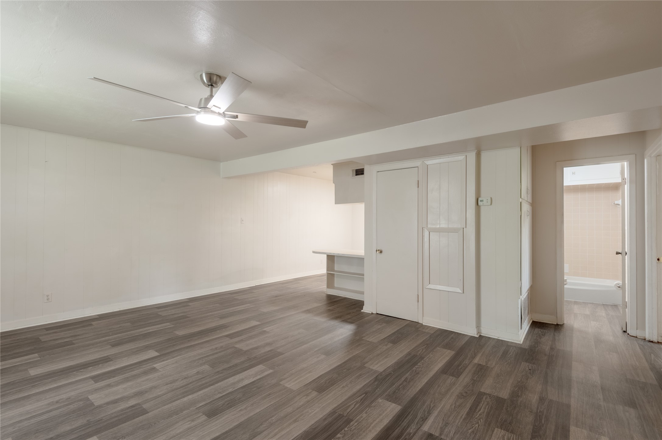 525 12th Street 8 Property Photo 3
