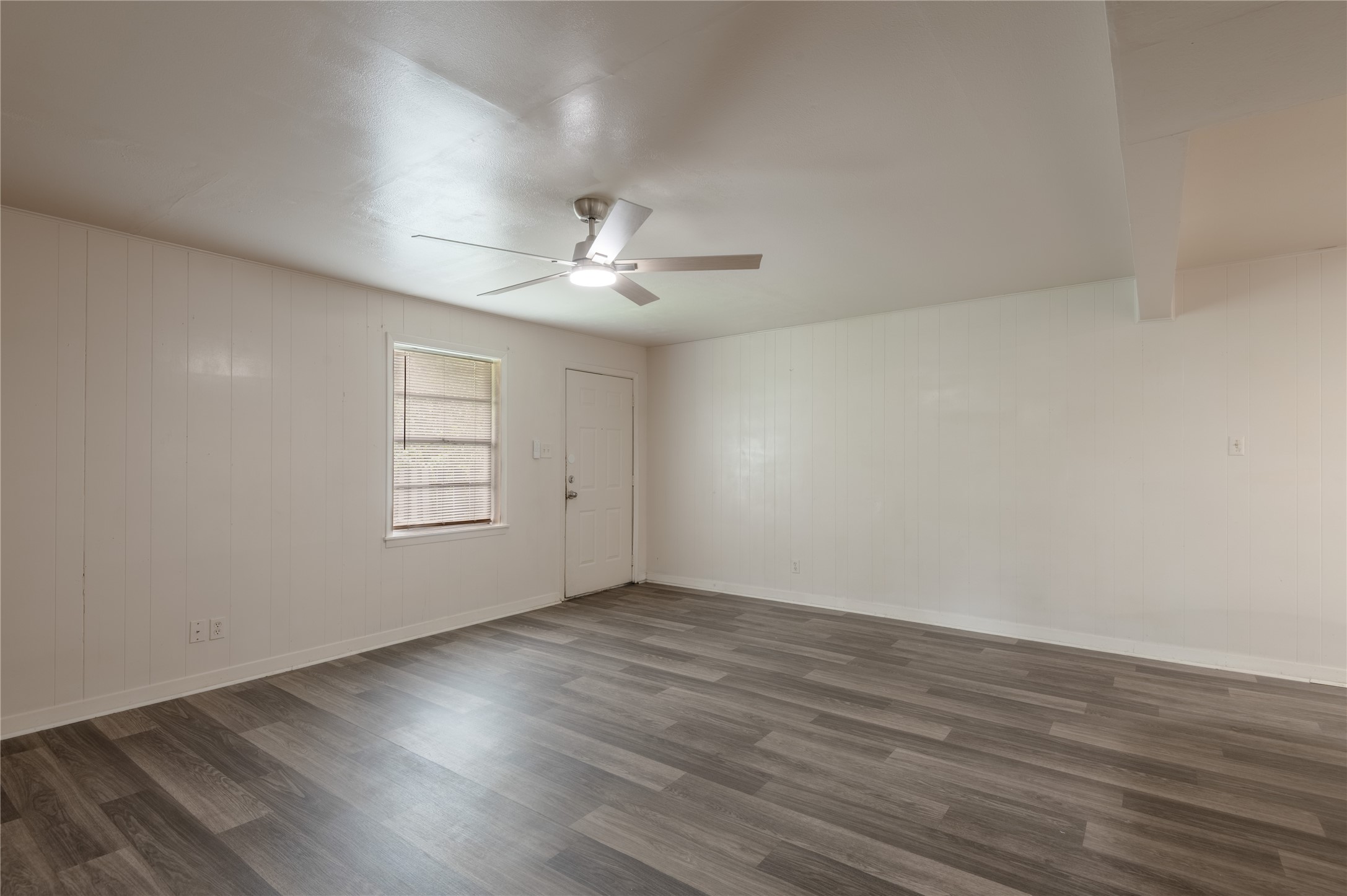 525 12th Street 8 Property Photo 4