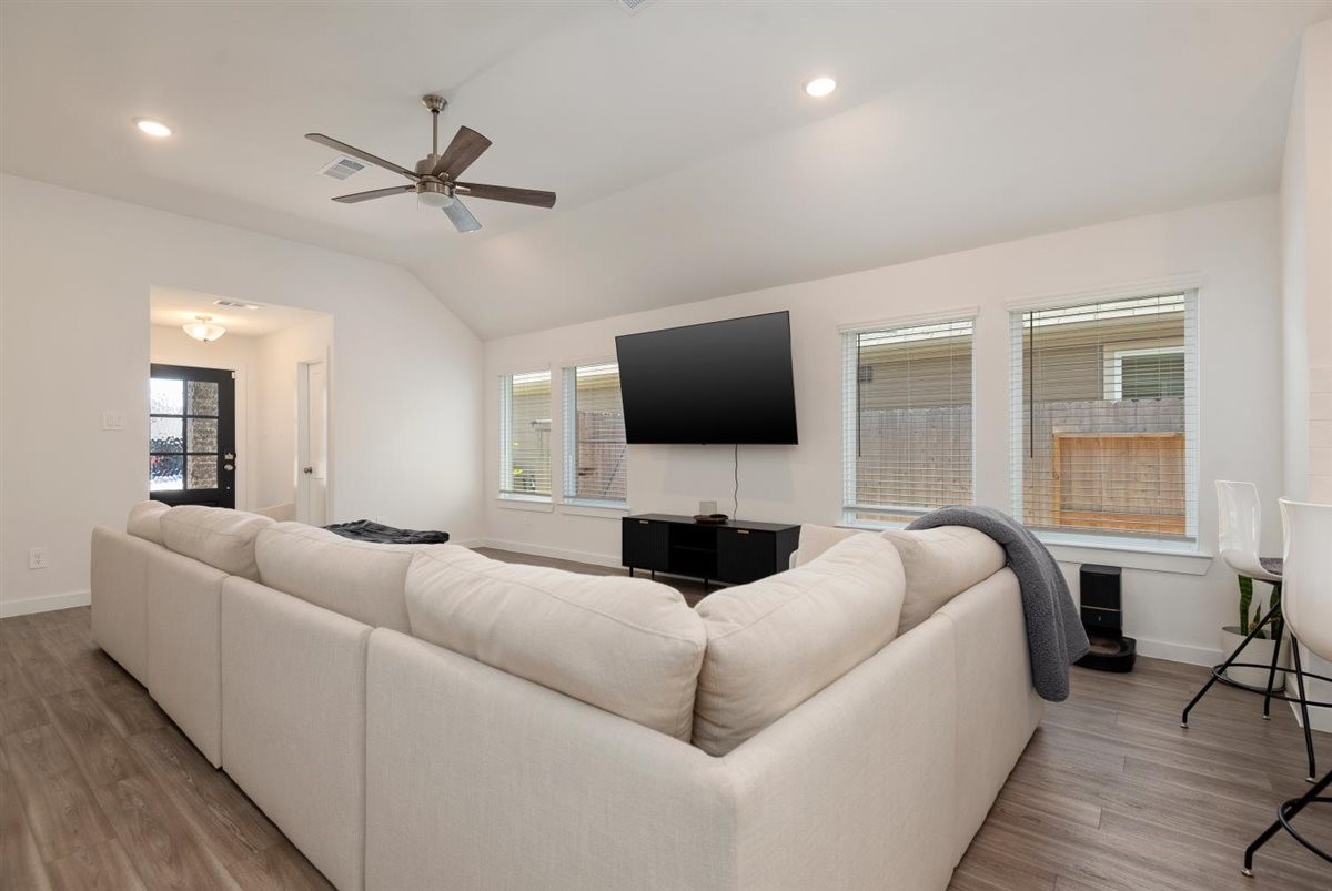 17230 Black Ash Court Property Photo 5