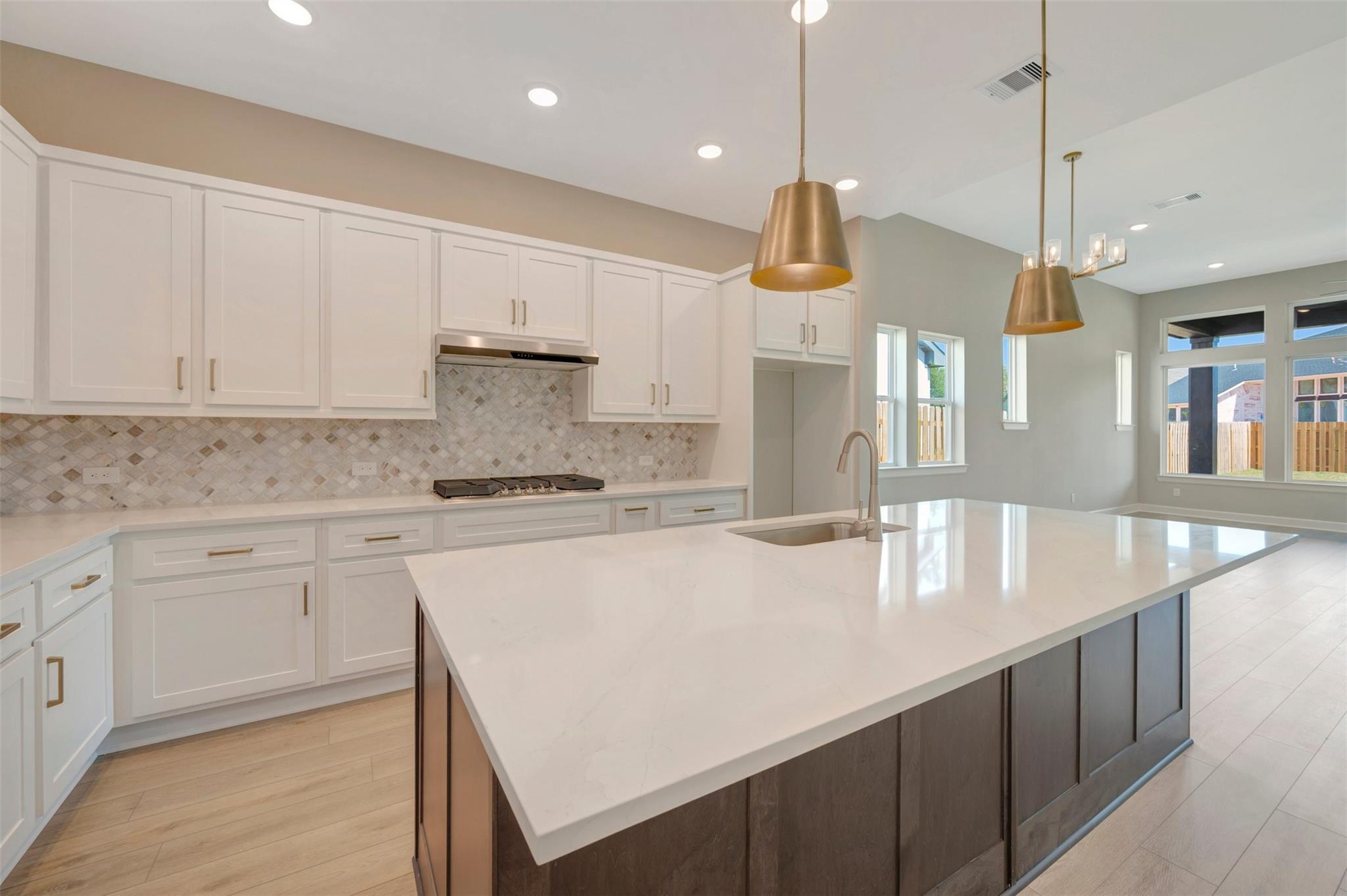 2014 Escobar Street Property Photo 28