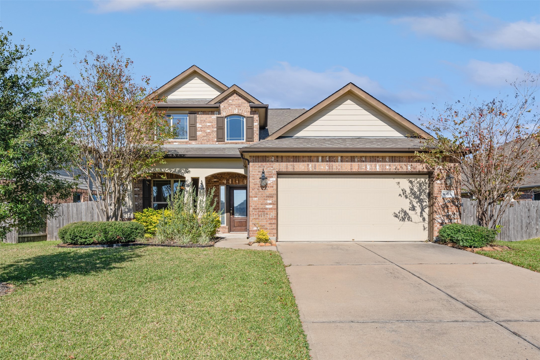 20606 Cactus Lake Lane Property Photo 1