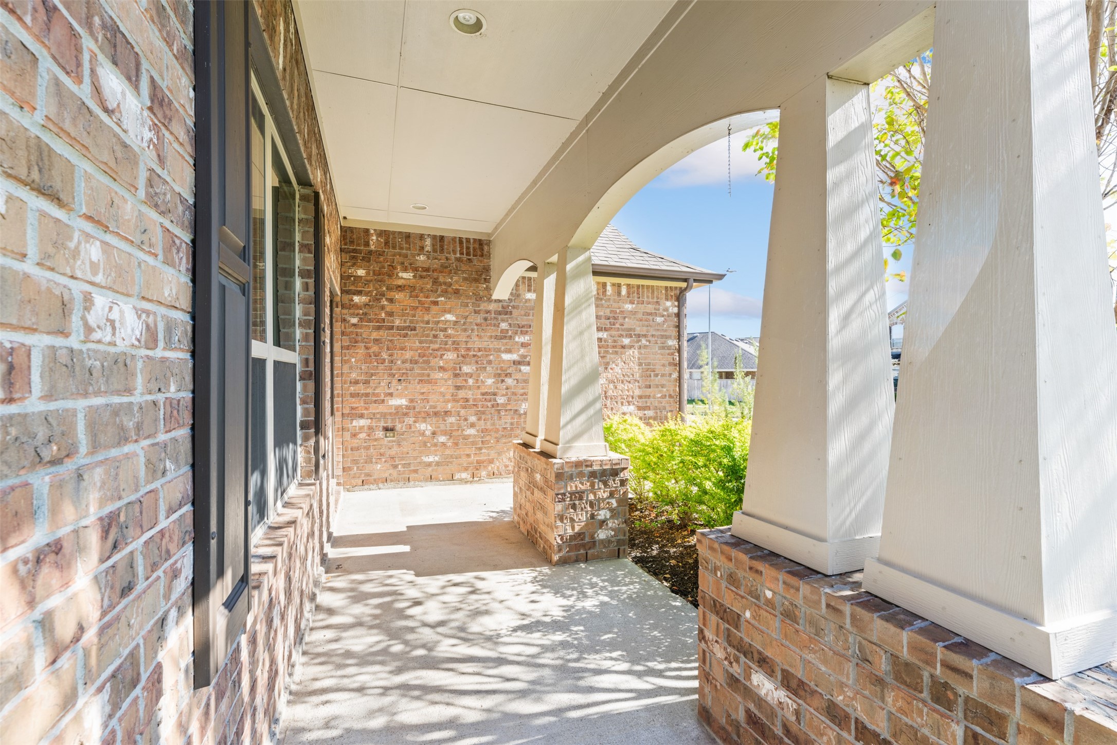 20606 Cactus Lake Lane Property Photo 3