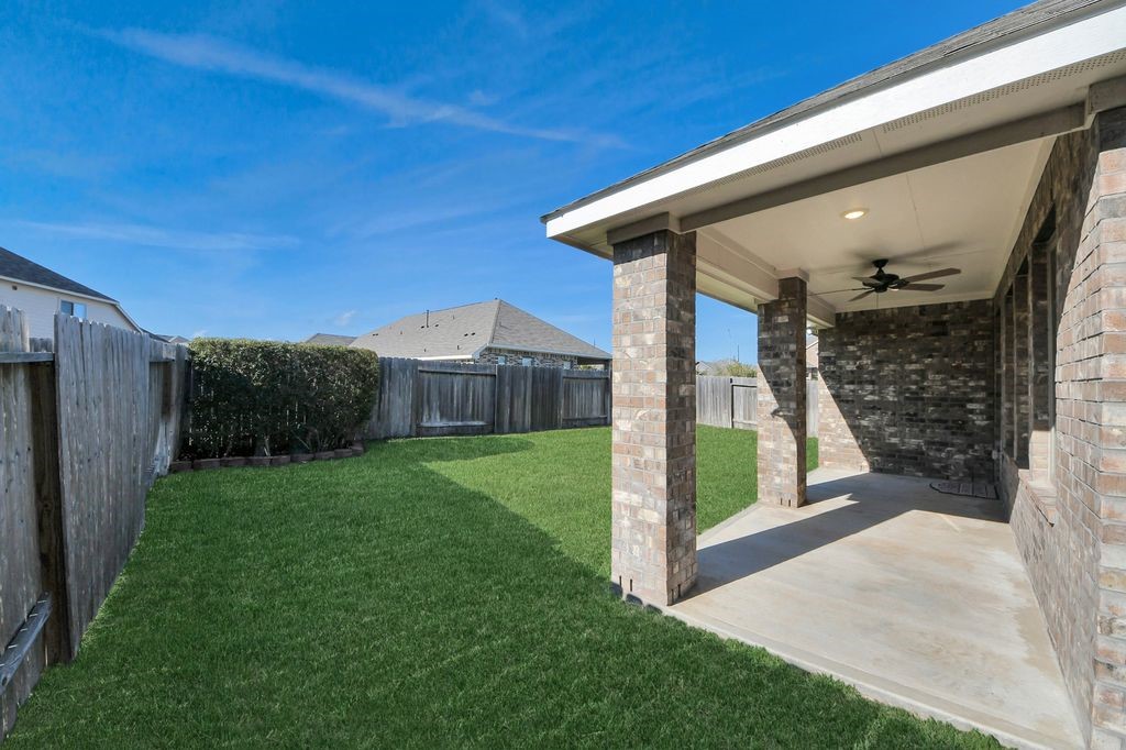 20206 Laila Manor Lane Property Photo 13