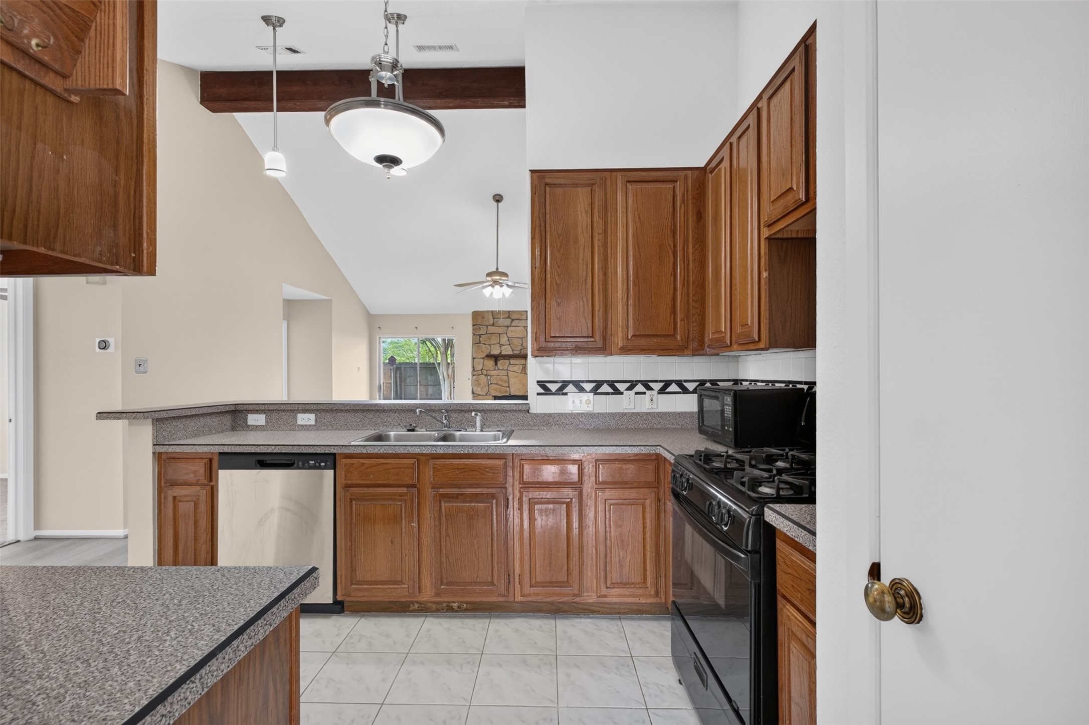 14338 Royal Hill Drive Property Photo 3