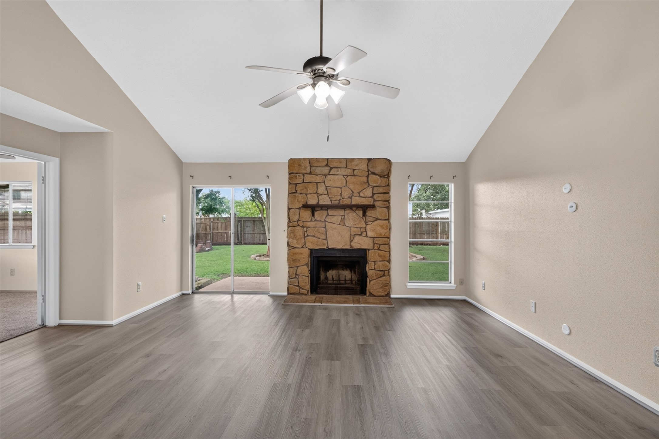 14338 Royal Hill Drive Property Photo 11