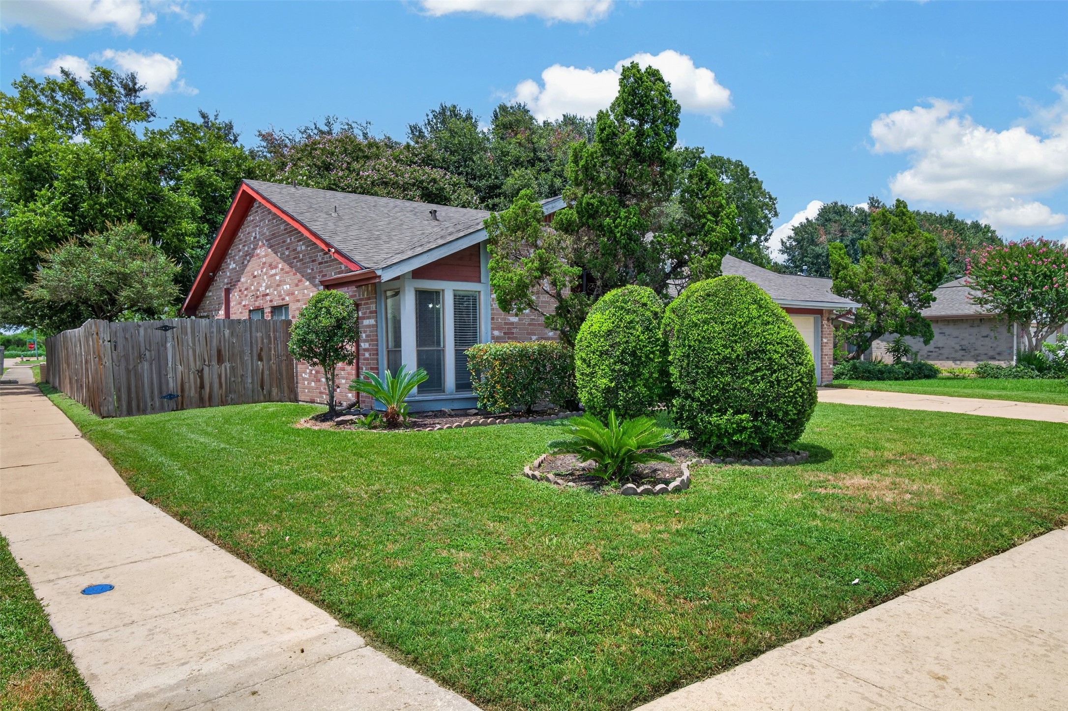 14338 Royal Hill Drive Property Photo 33