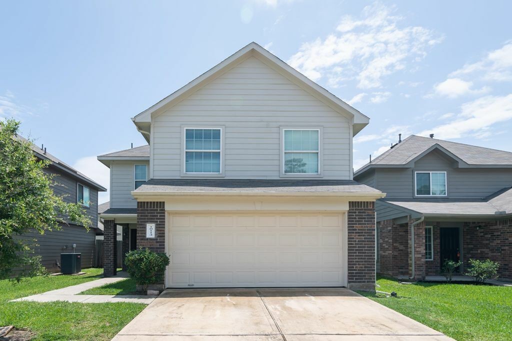10114 Piave Drive Property Photo 1