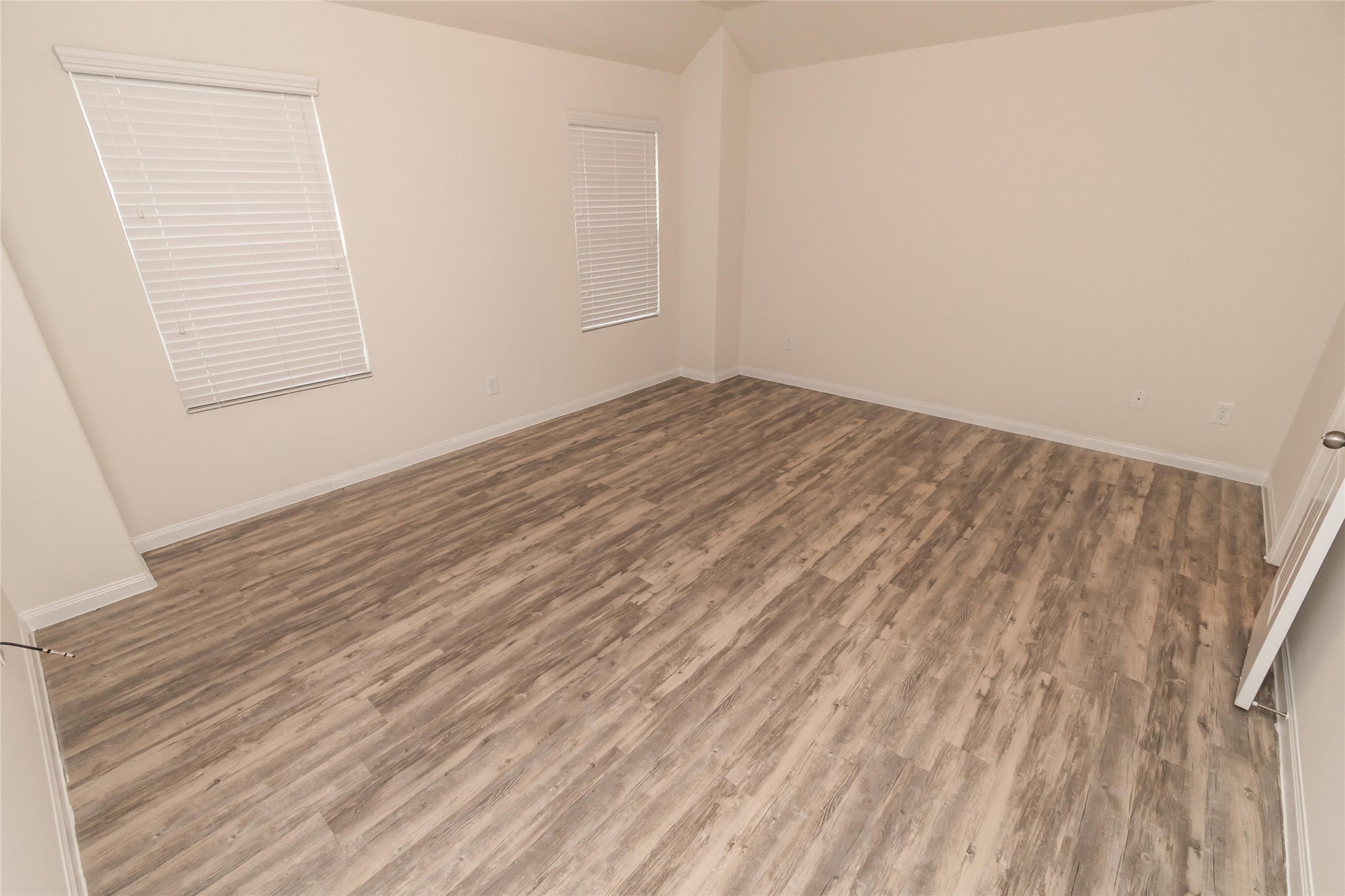 10114 Piave Drive Property Photo 12