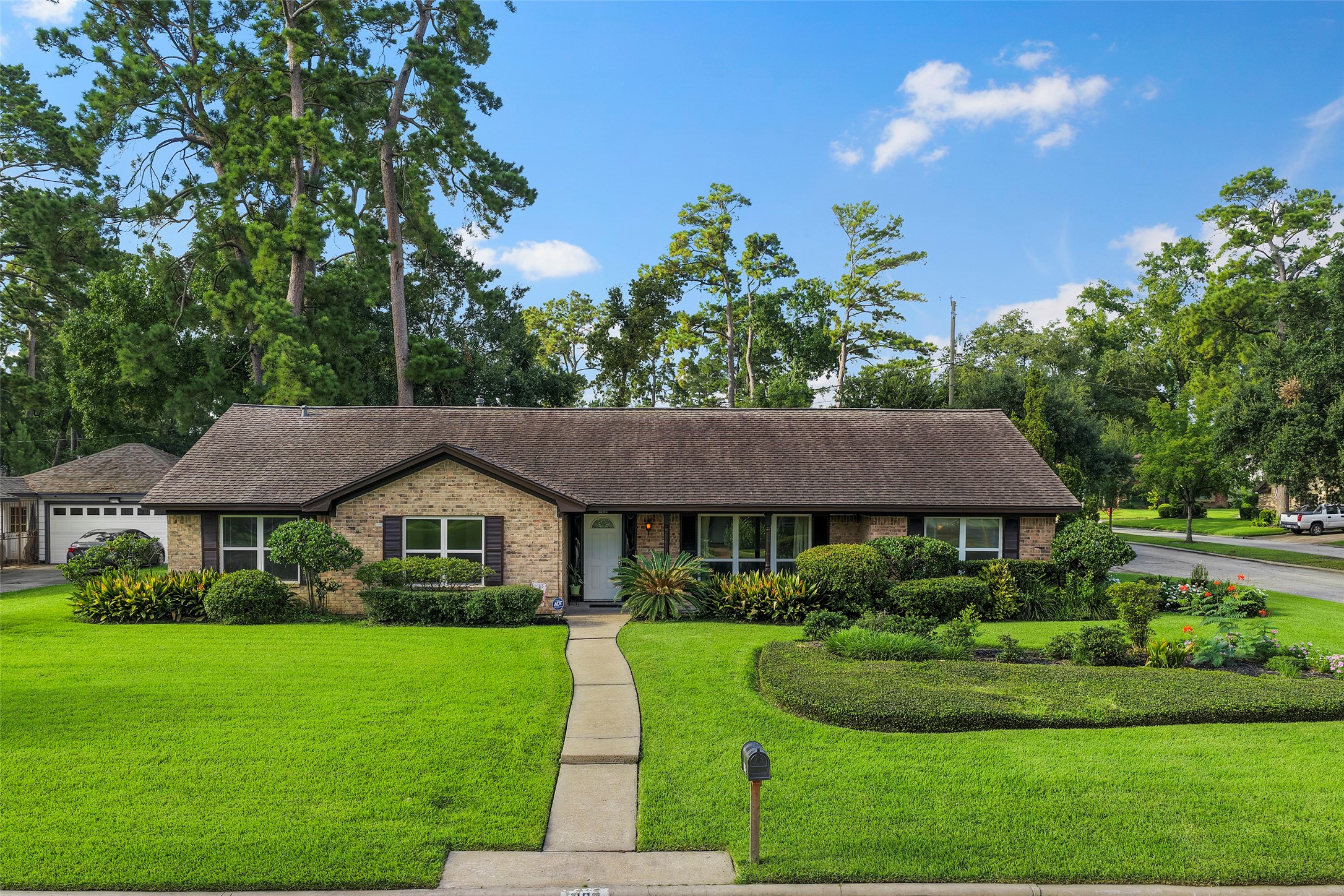 1102 Doral Lane Property Photo