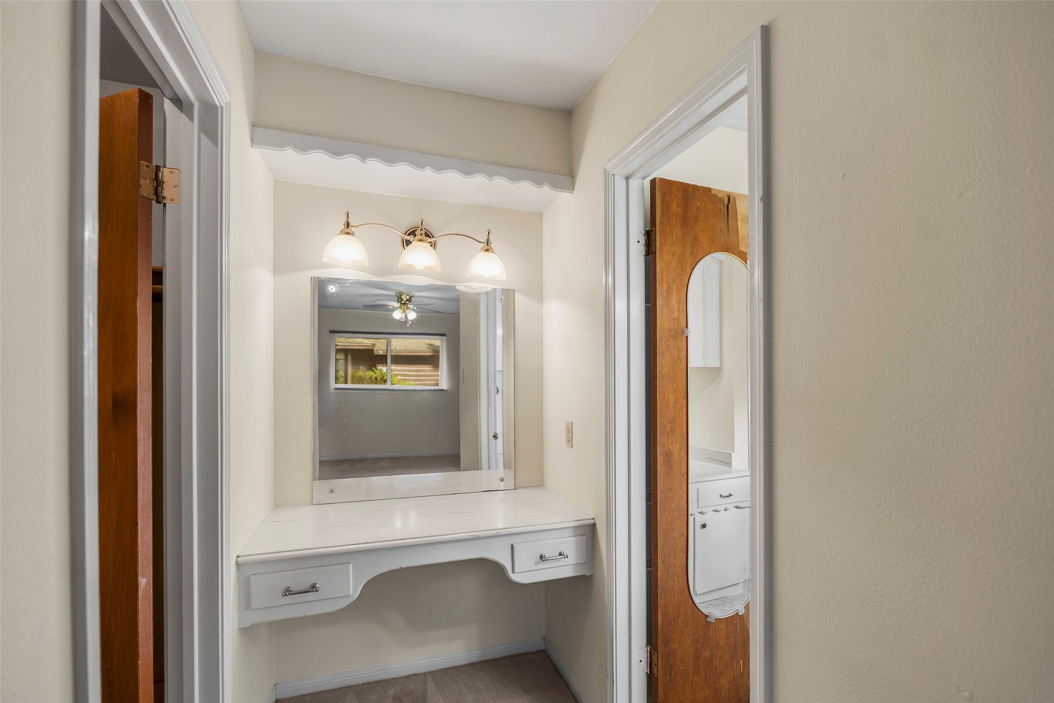 1102 Doral Lane Property Photo 11