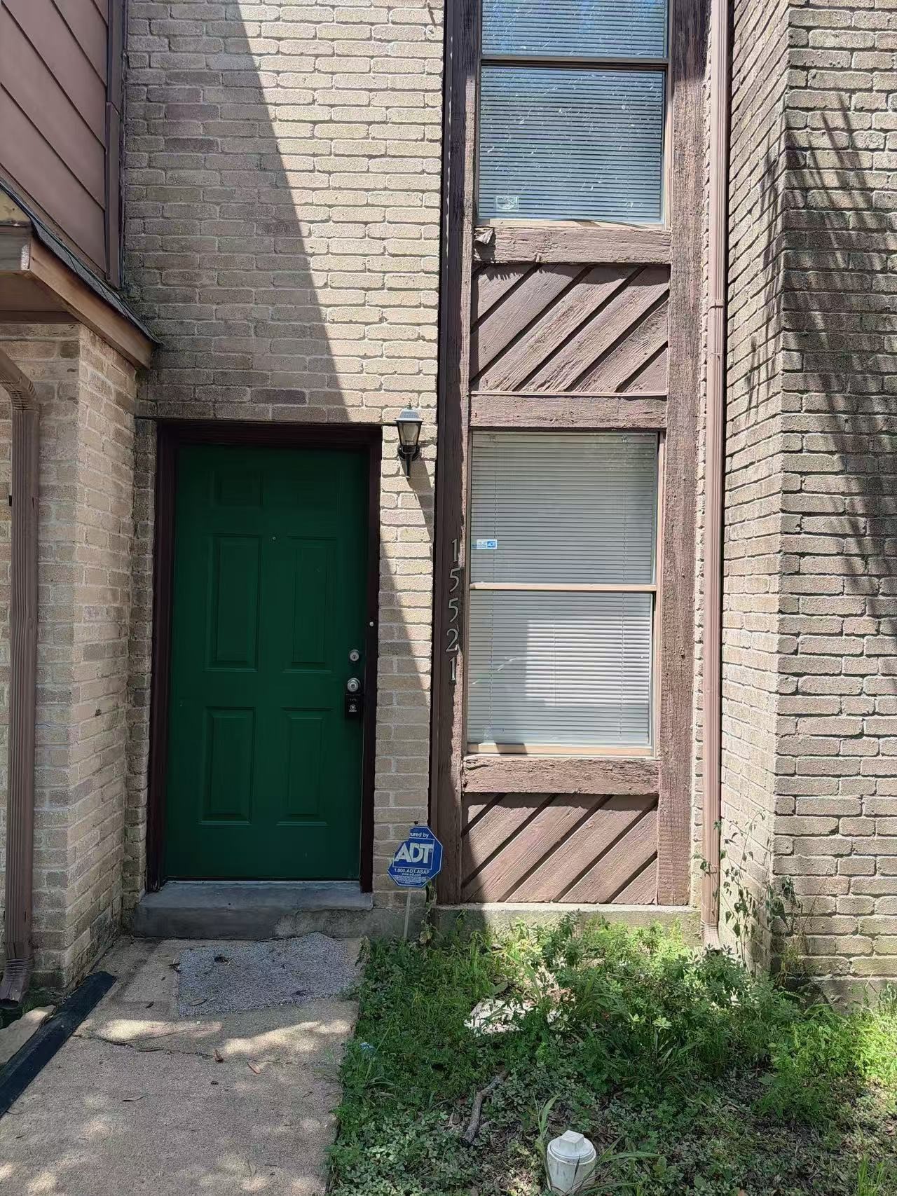 15521 Weldon Drive Property Photo 1