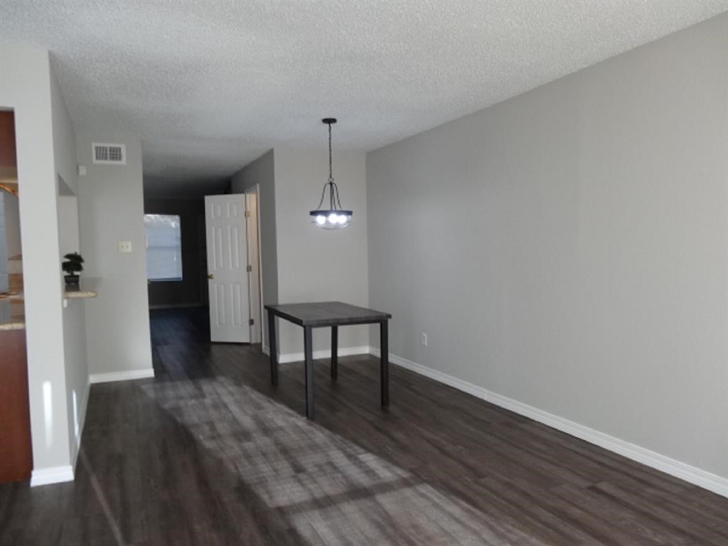 15521 Weldon Drive Property Photo 5
