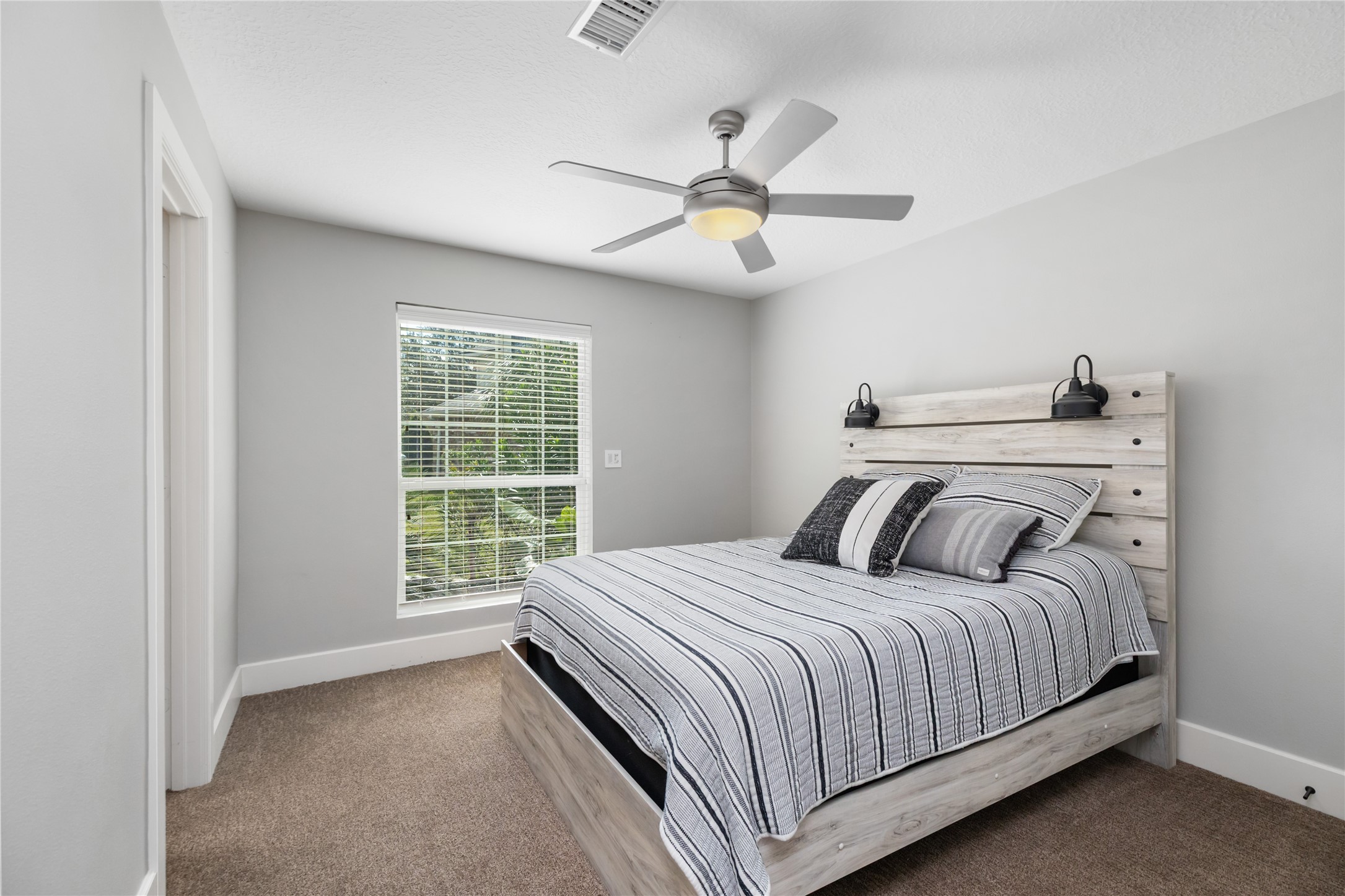 11706 Edgewater Court Property Photo 23