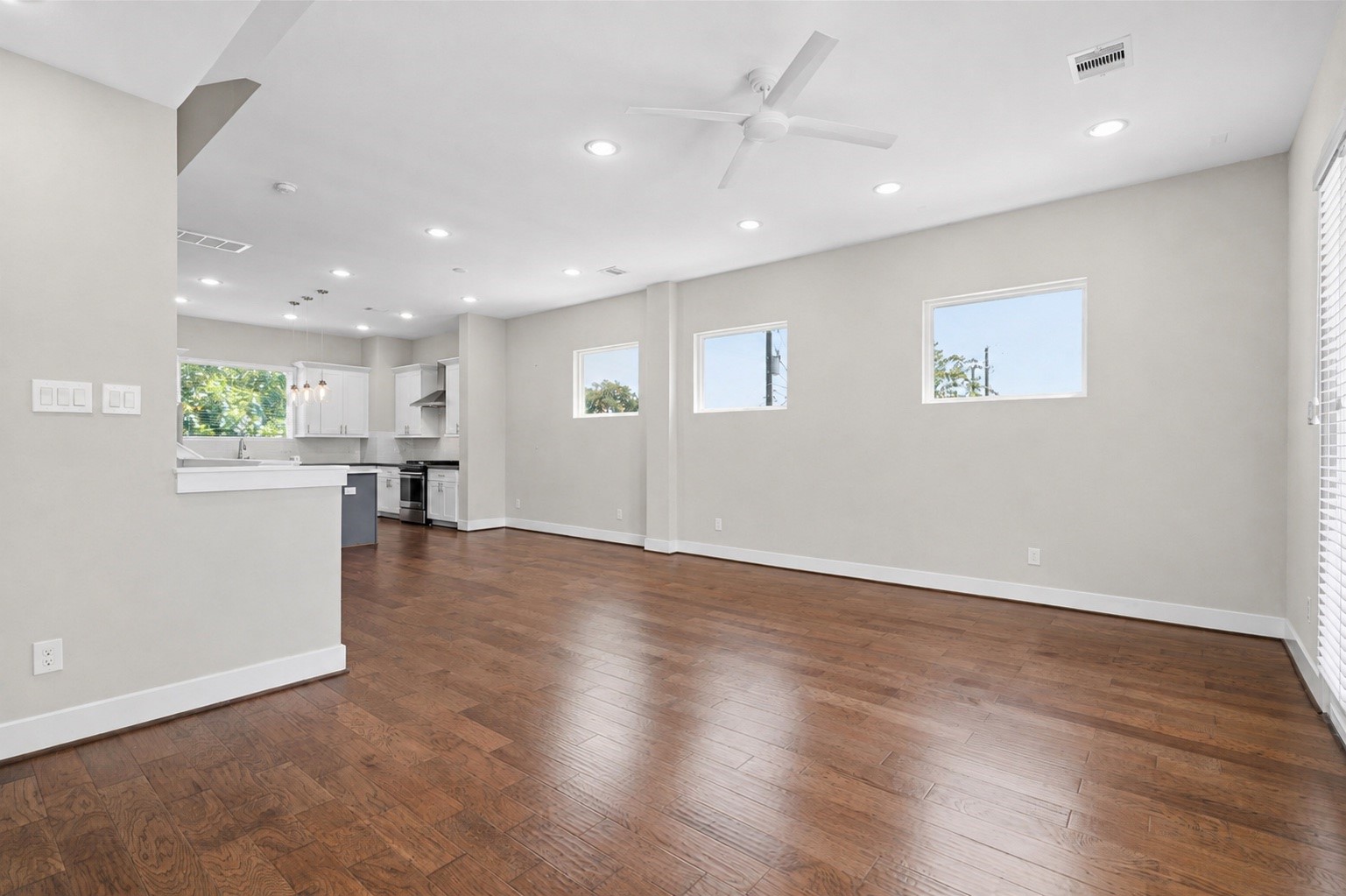 2102 Bello Amanecer Lane Property Photo 8