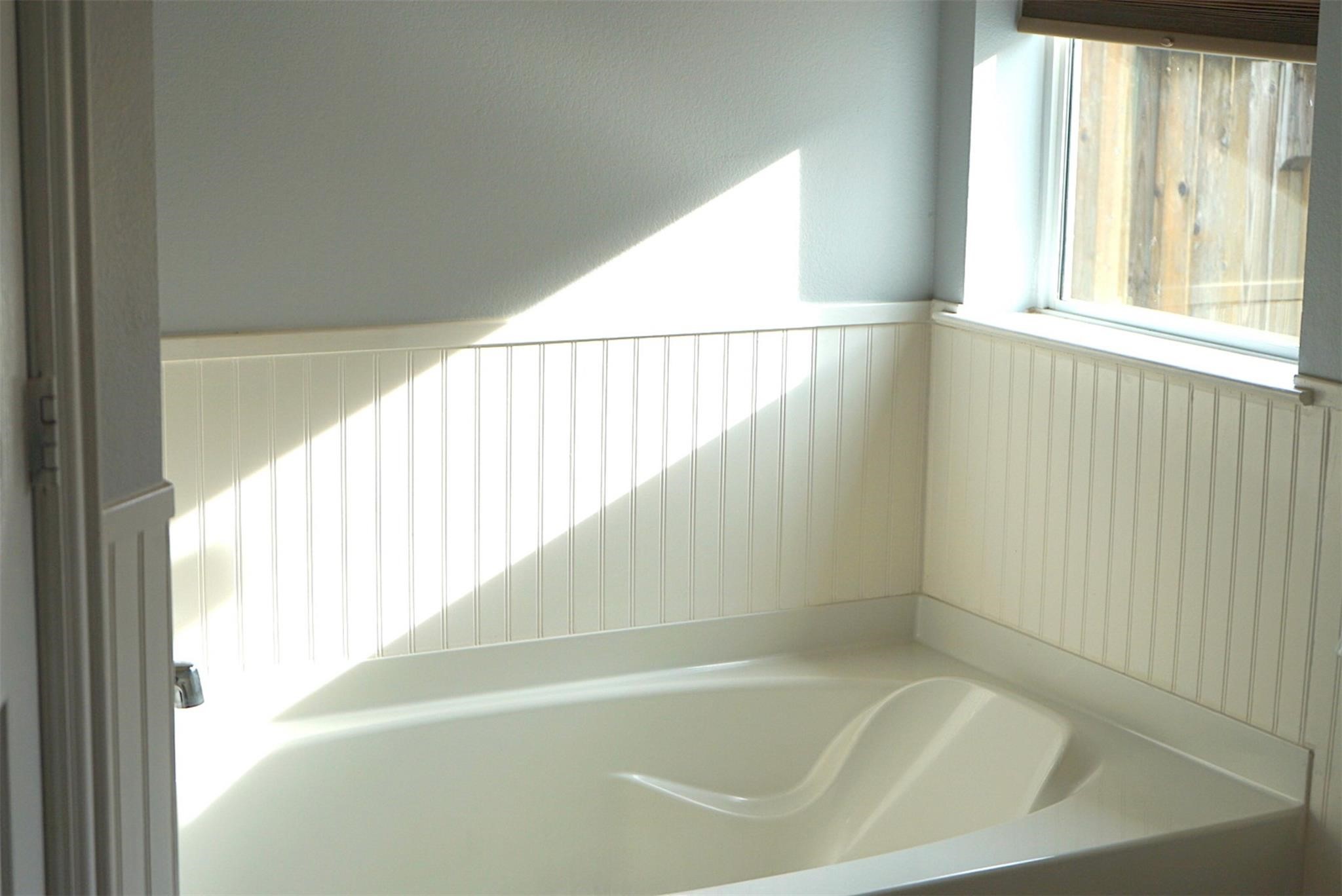 10710 Barker View Drive Property Photo 15