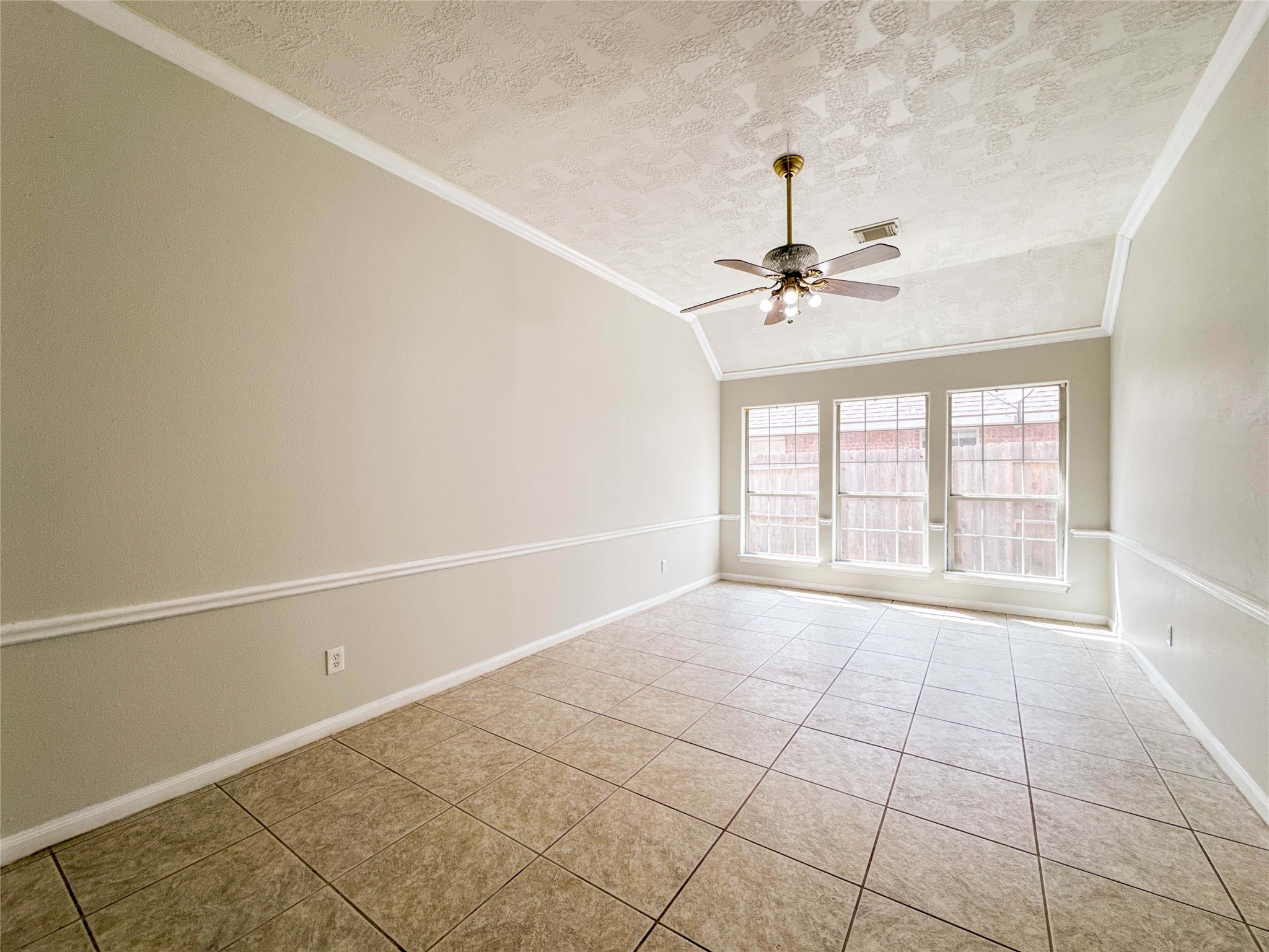 11114 Kirwin Lane Property Photo 8