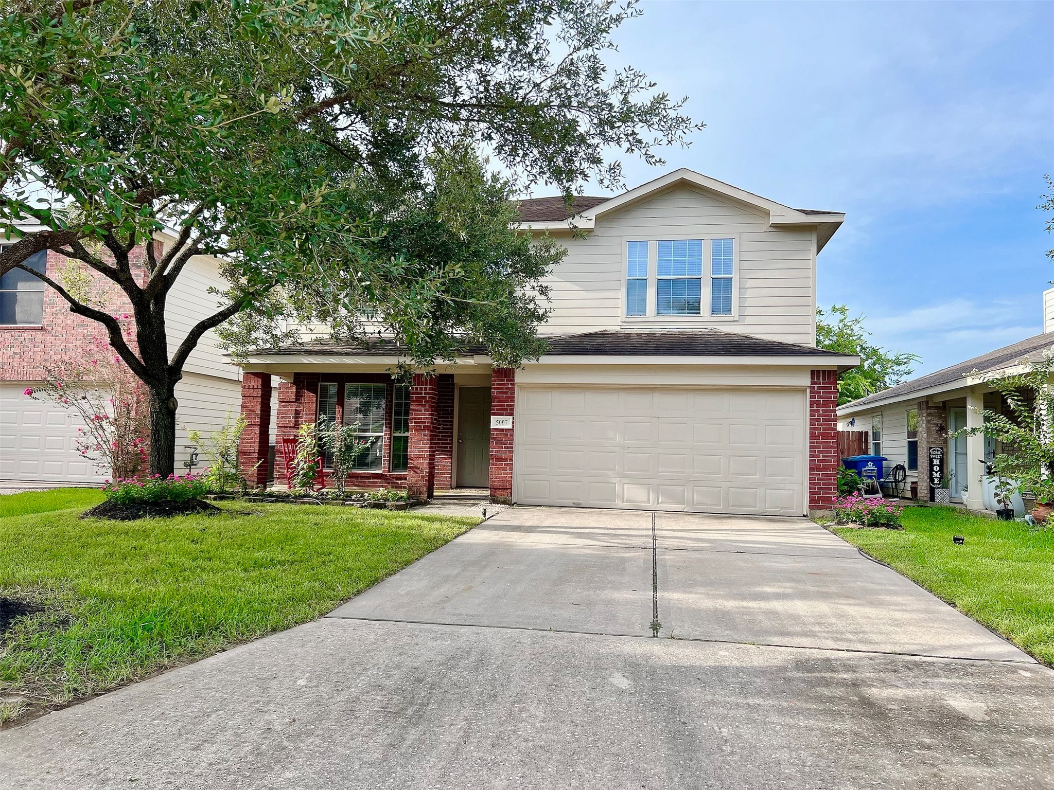 5007 Amorgas Isle Drive Property Photo 1