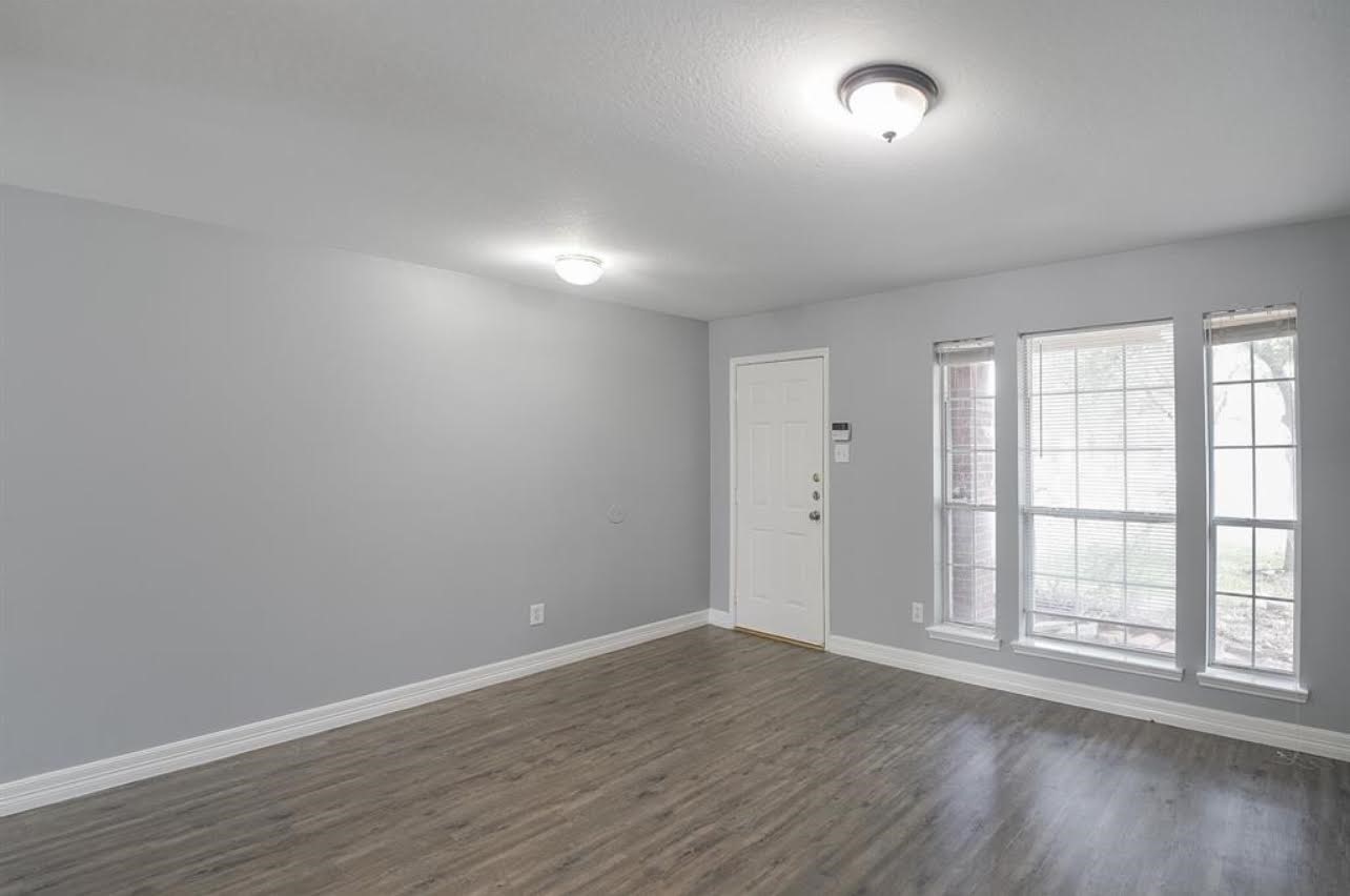 5007 Amorgas Isle Drive Property Photo 5