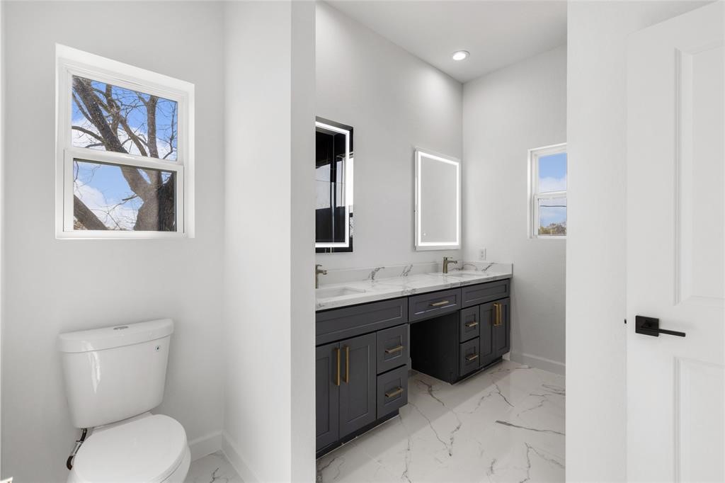 7330 Saint Lo Road B Property Photo 19