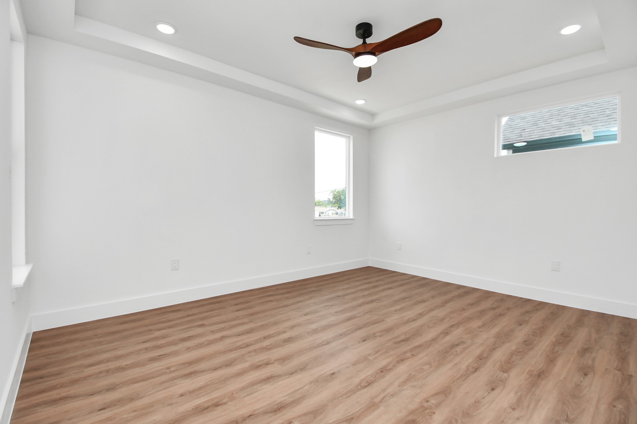 235 B Julia St Street B Property Photo 16