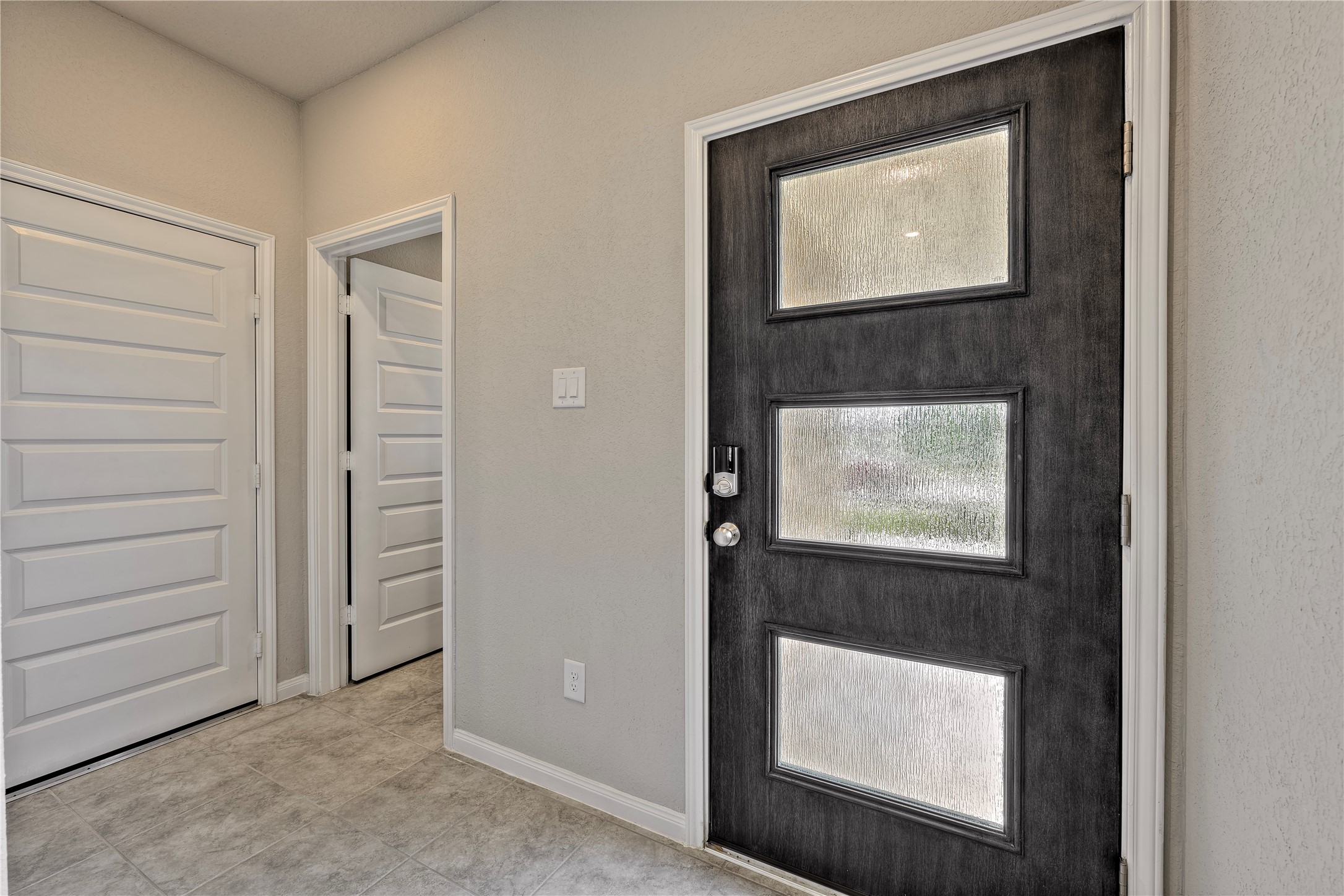 17502 Rosette Grass Drive Property Photo 4