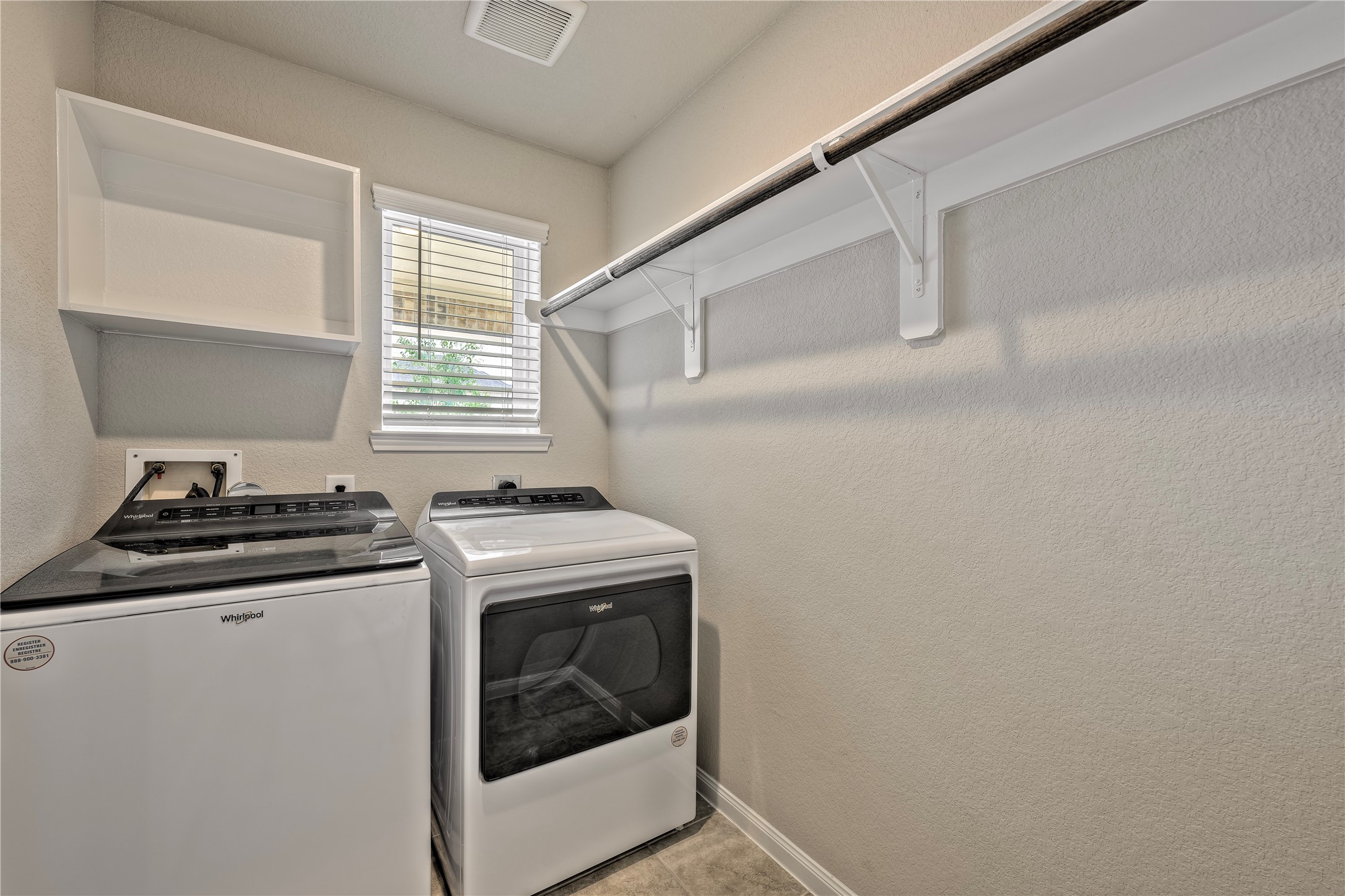 17502 Rosette Grass Drive Property Photo 5