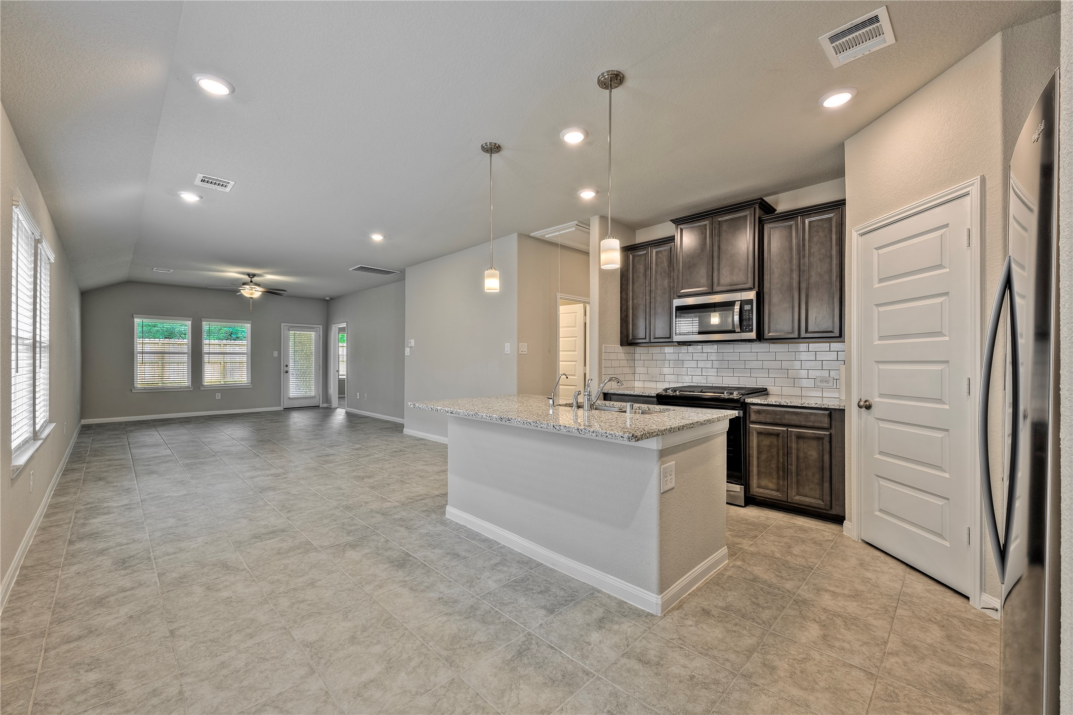 17502 Rosette Grass Drive Property Photo 6