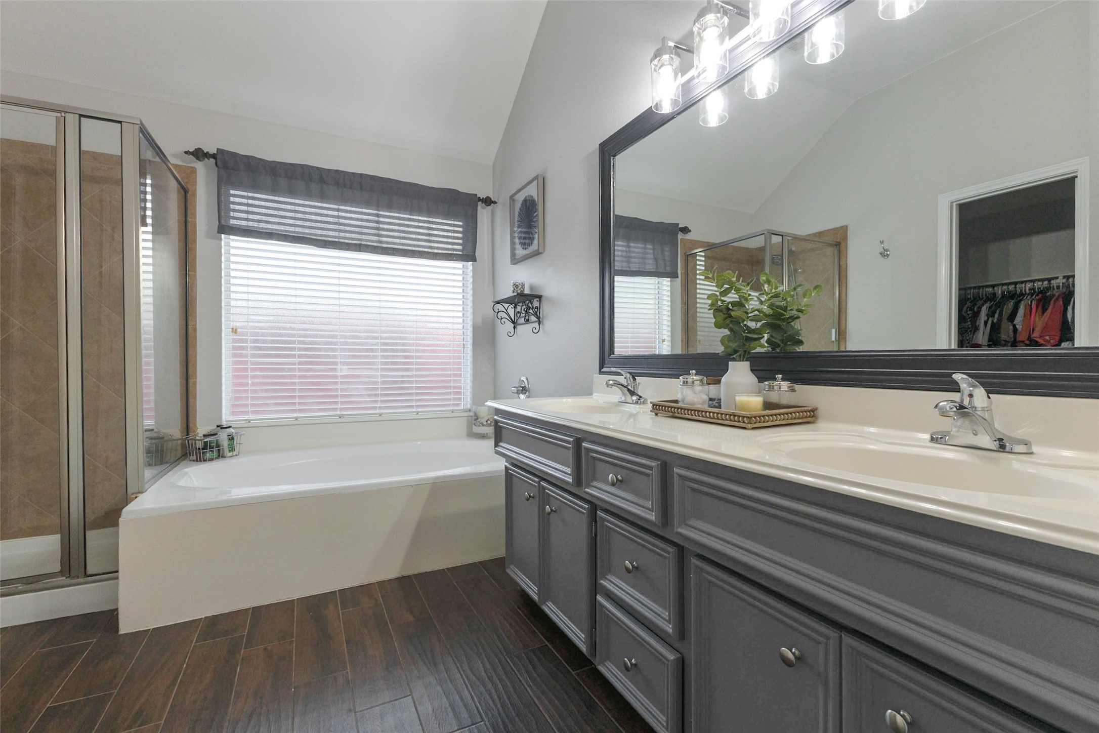 28231 Crossprairie Drive Property Photo 12