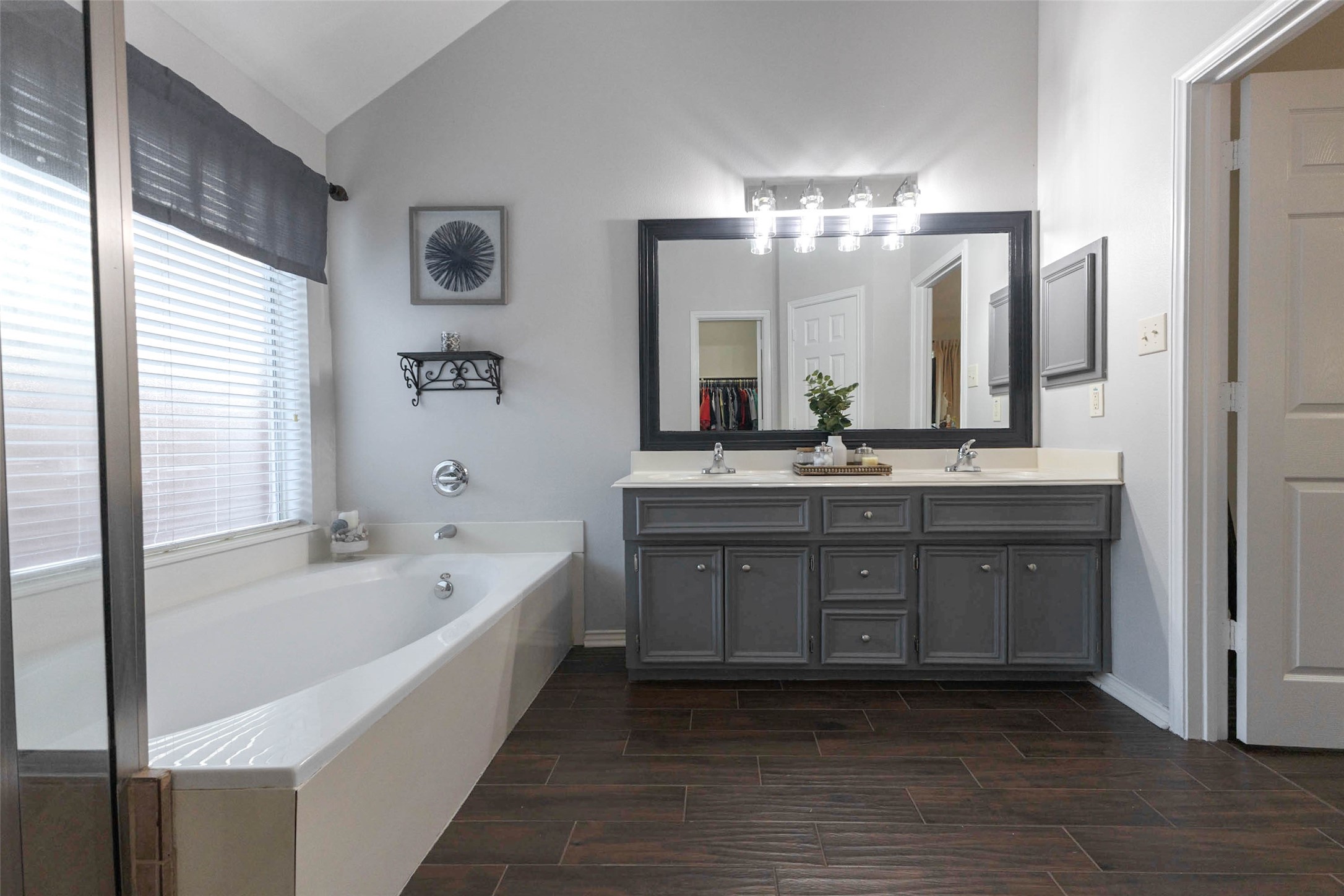 28231 Crossprairie Drive Property Photo 13