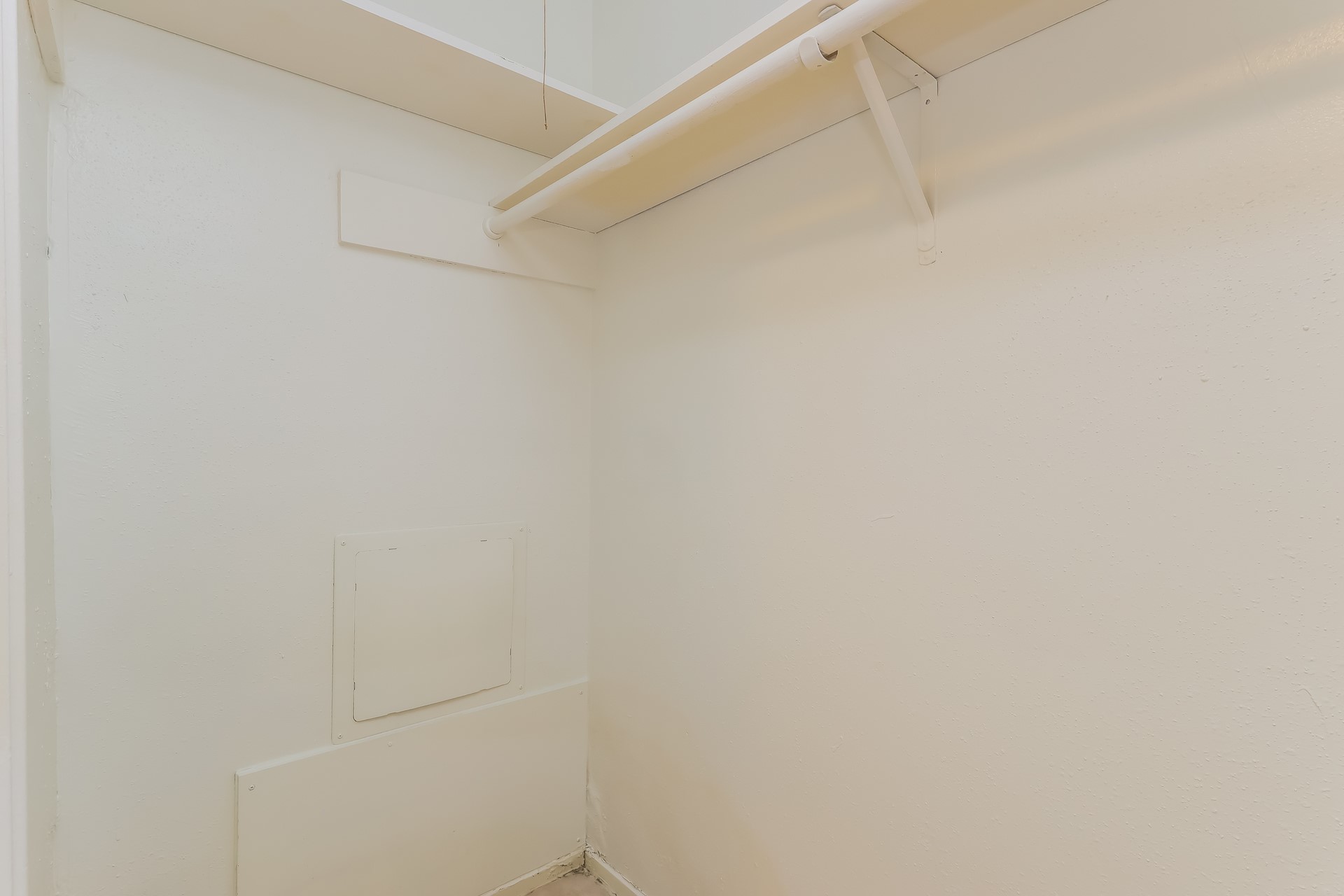 20102 Big Timber Drive Property Photo 11