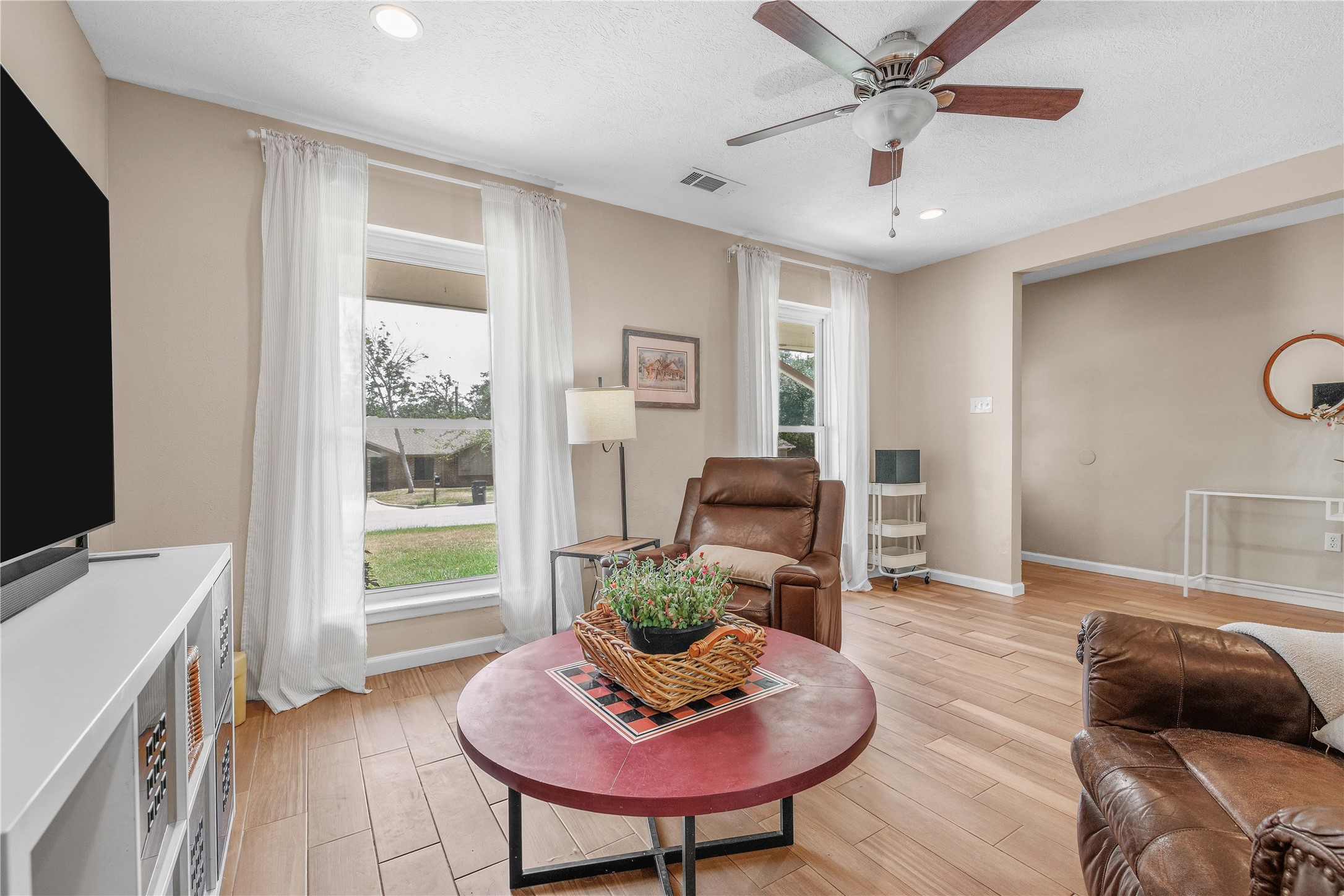 1204 Berkeley Street Property Photo 6