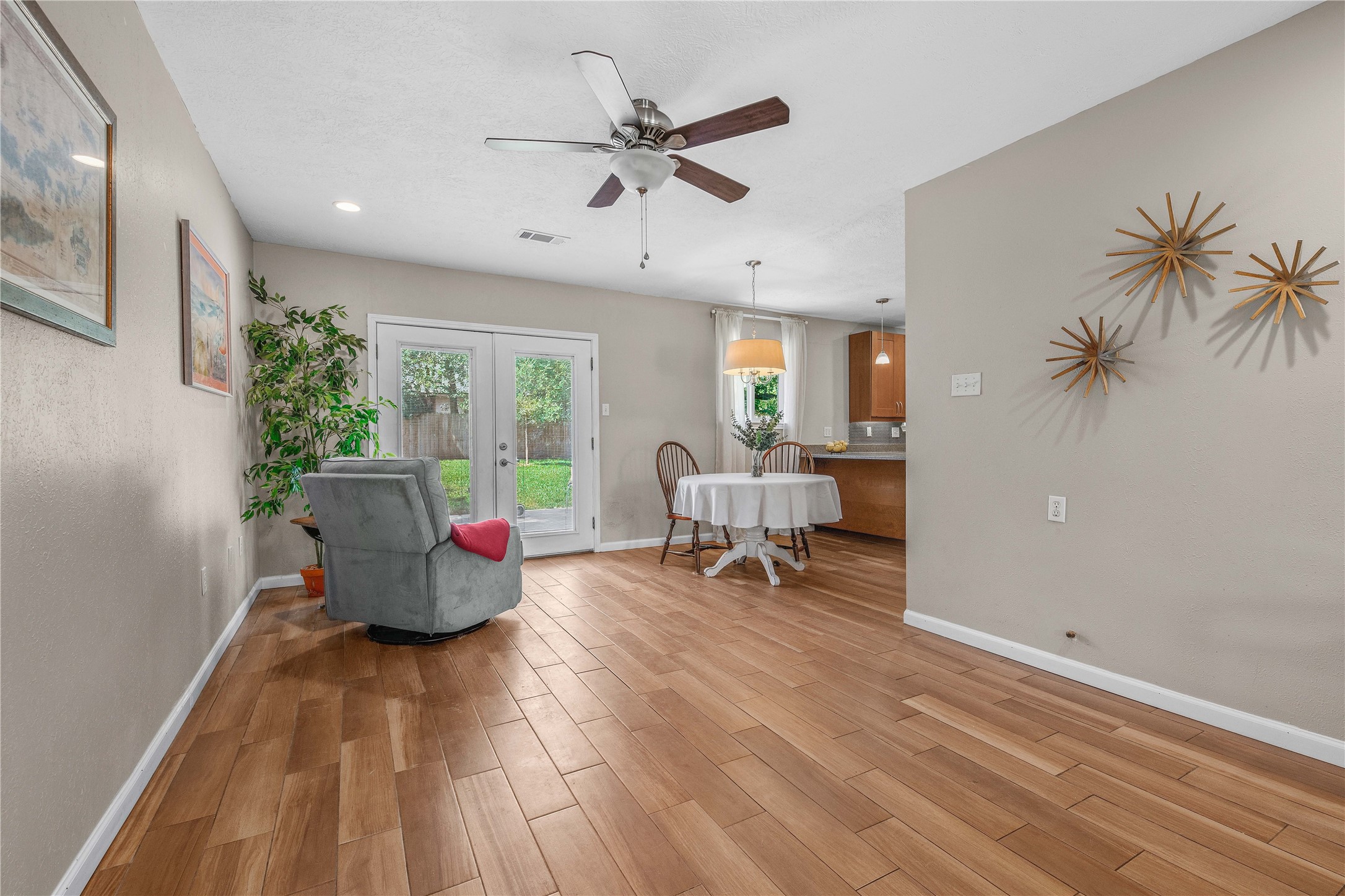 1204 Berkeley Street Property Photo 8