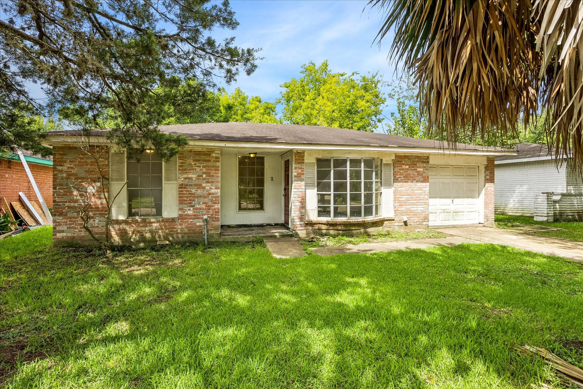 4915 Ridgewest Street Property Photo 1