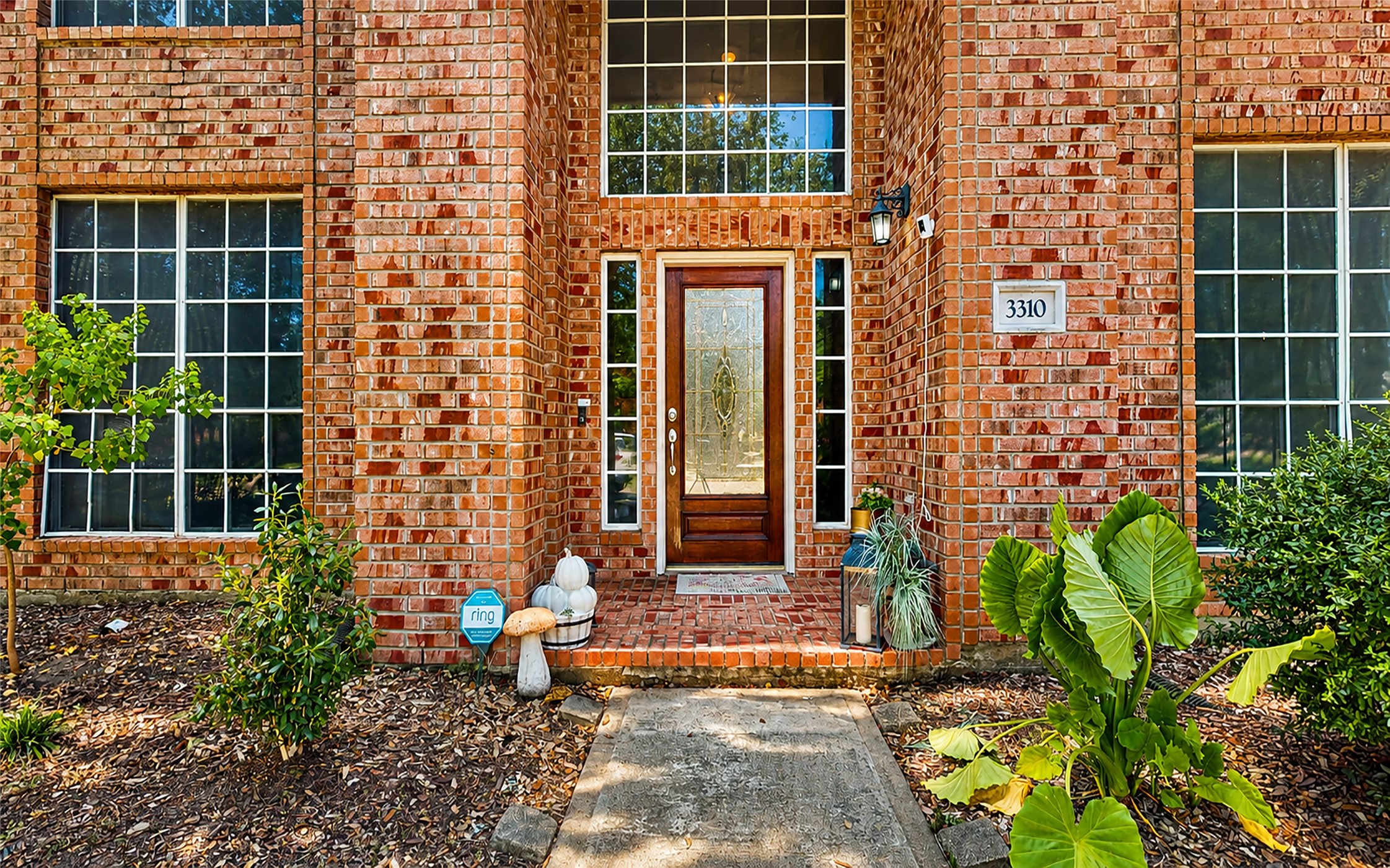 3310 Aspenbrook Ct Court Property Photo 3