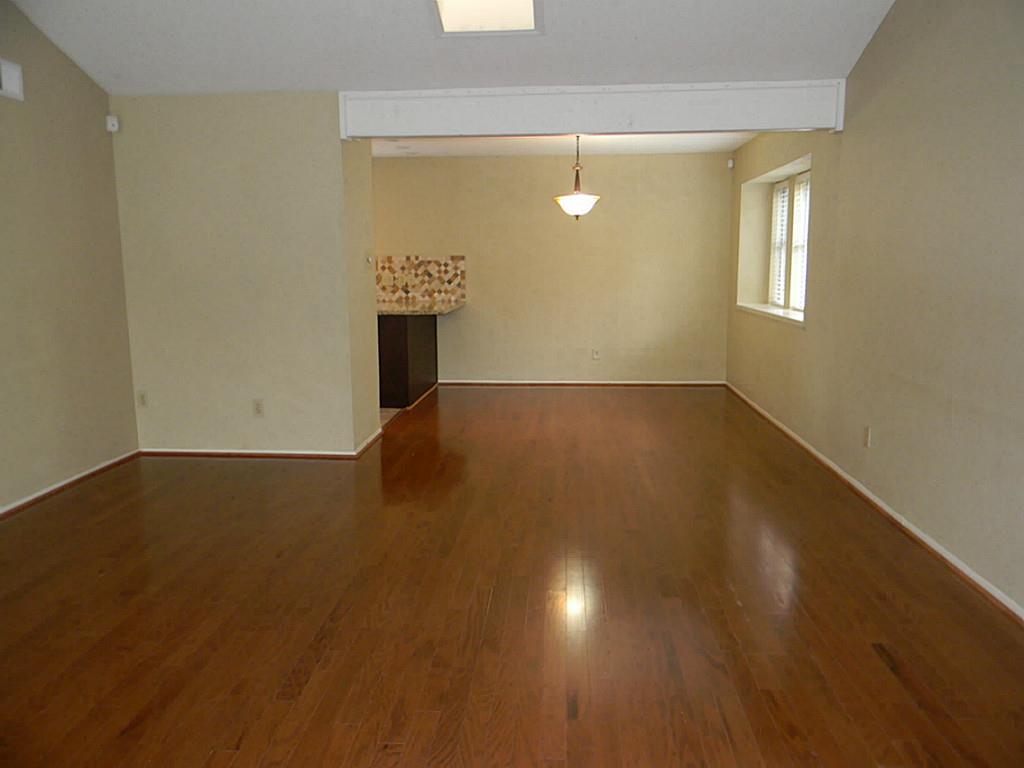 2754 Quarry Hill Road Property Photo 4
