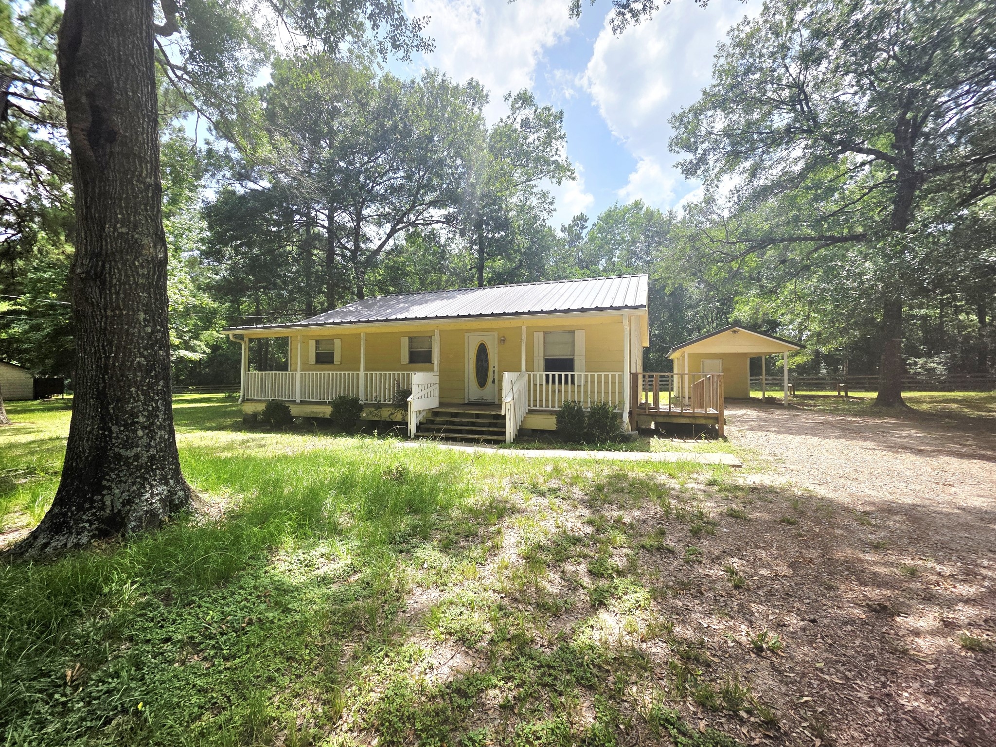 12105 Old County Road Property Photo 2