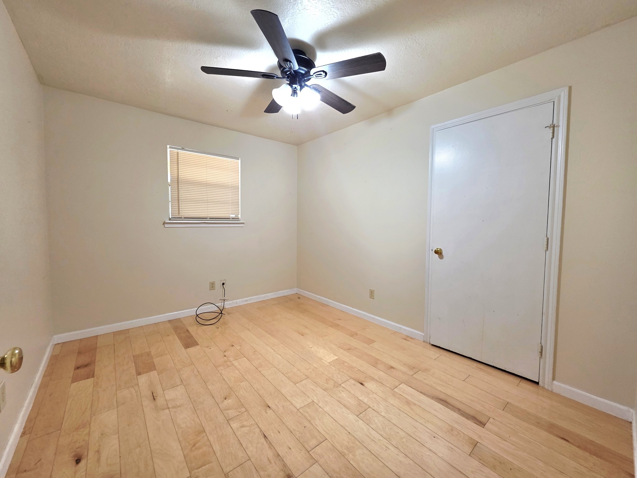 12105 Old County Road Property Photo 11