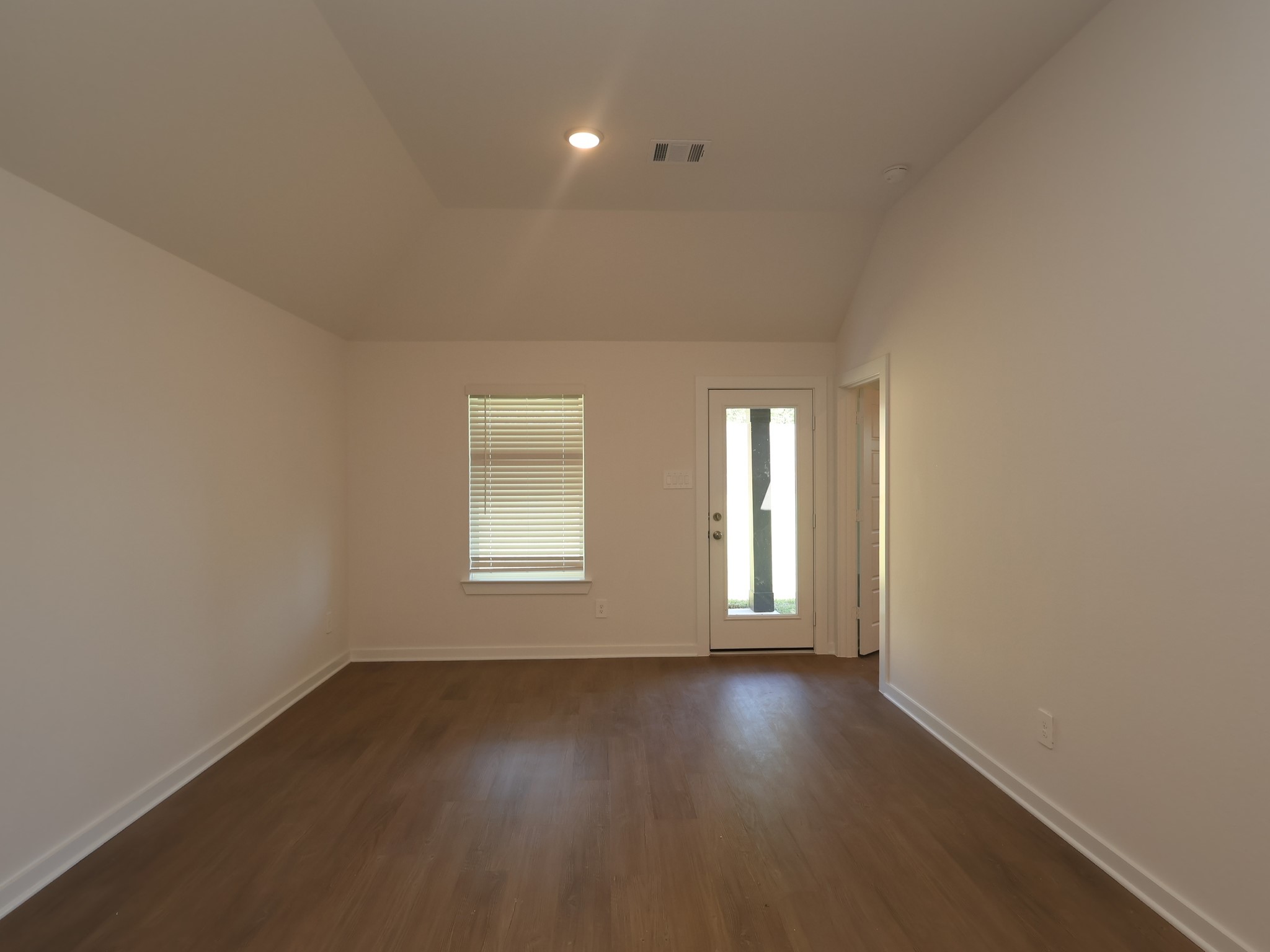 613 Falling Cave Drive Property Photo 4