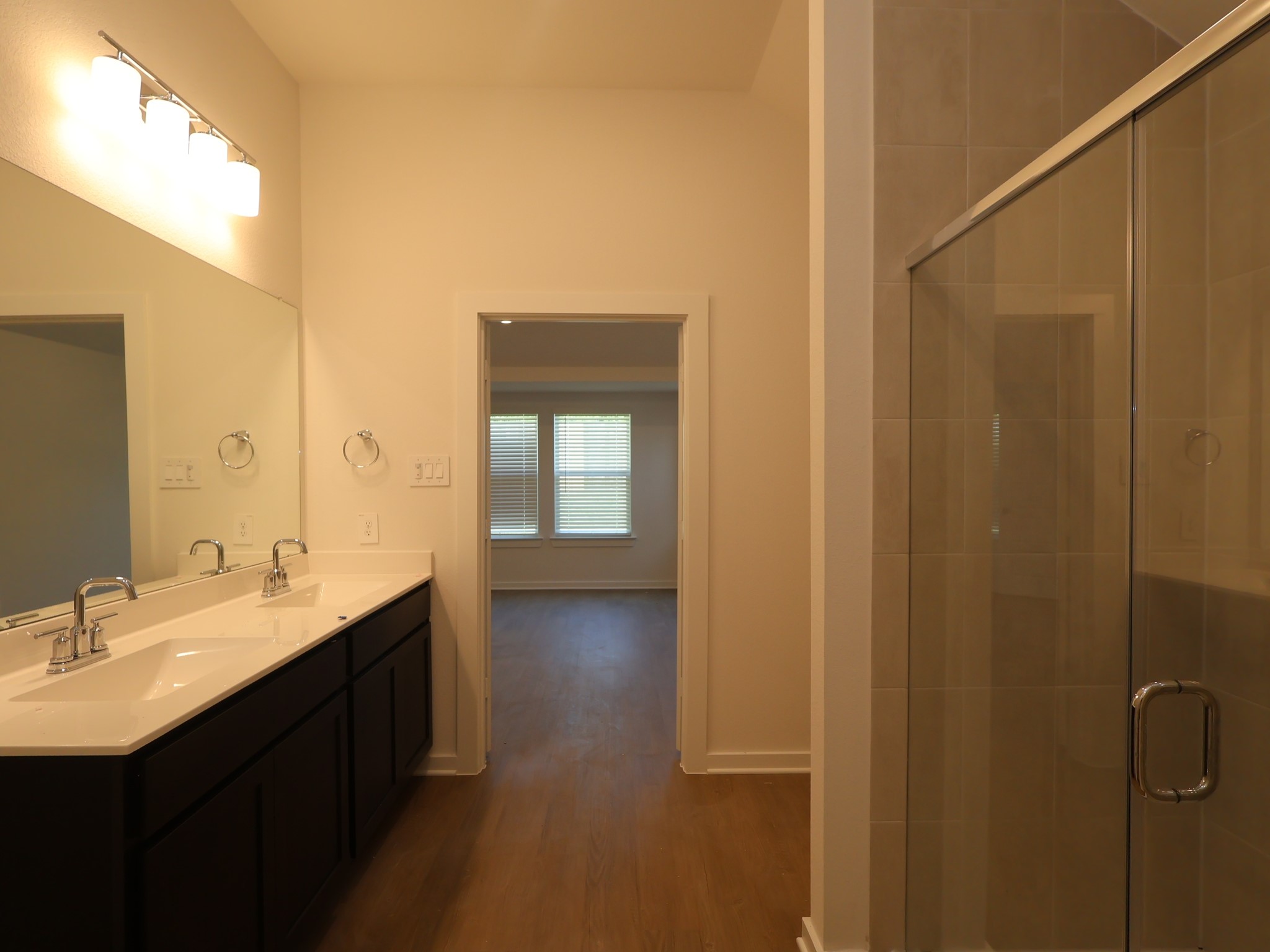 613 Falling Cave Drive Property Photo 5