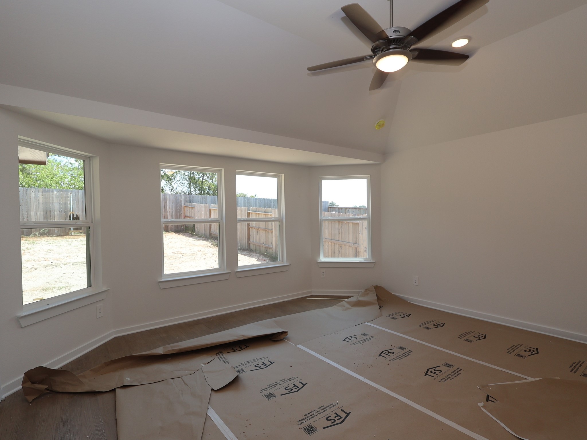 613 Falling Cave Drive Property Photo 14