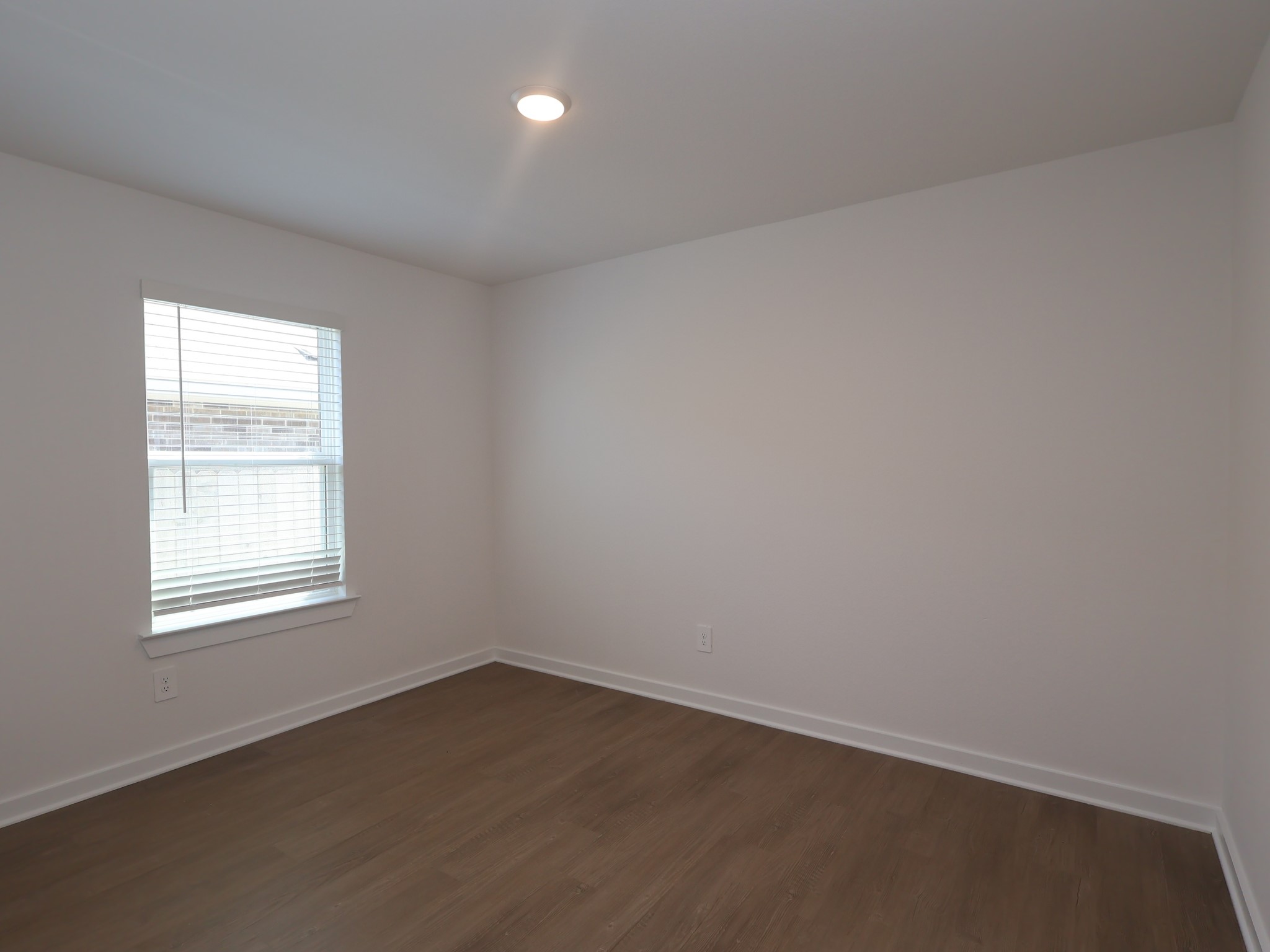 613 Falling Cave Drive Property Photo 20