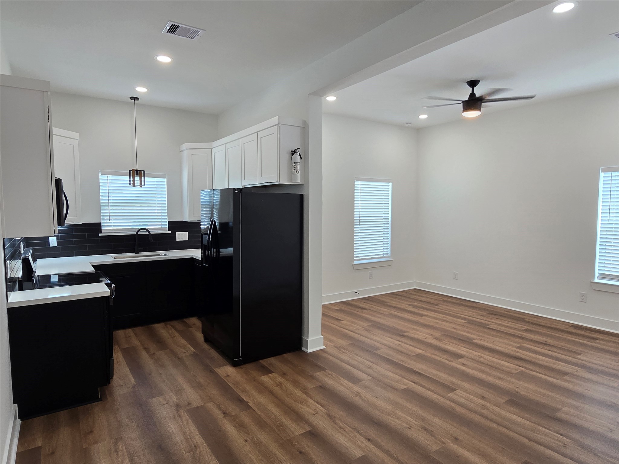 9808 Pelsey B Property Photo 3