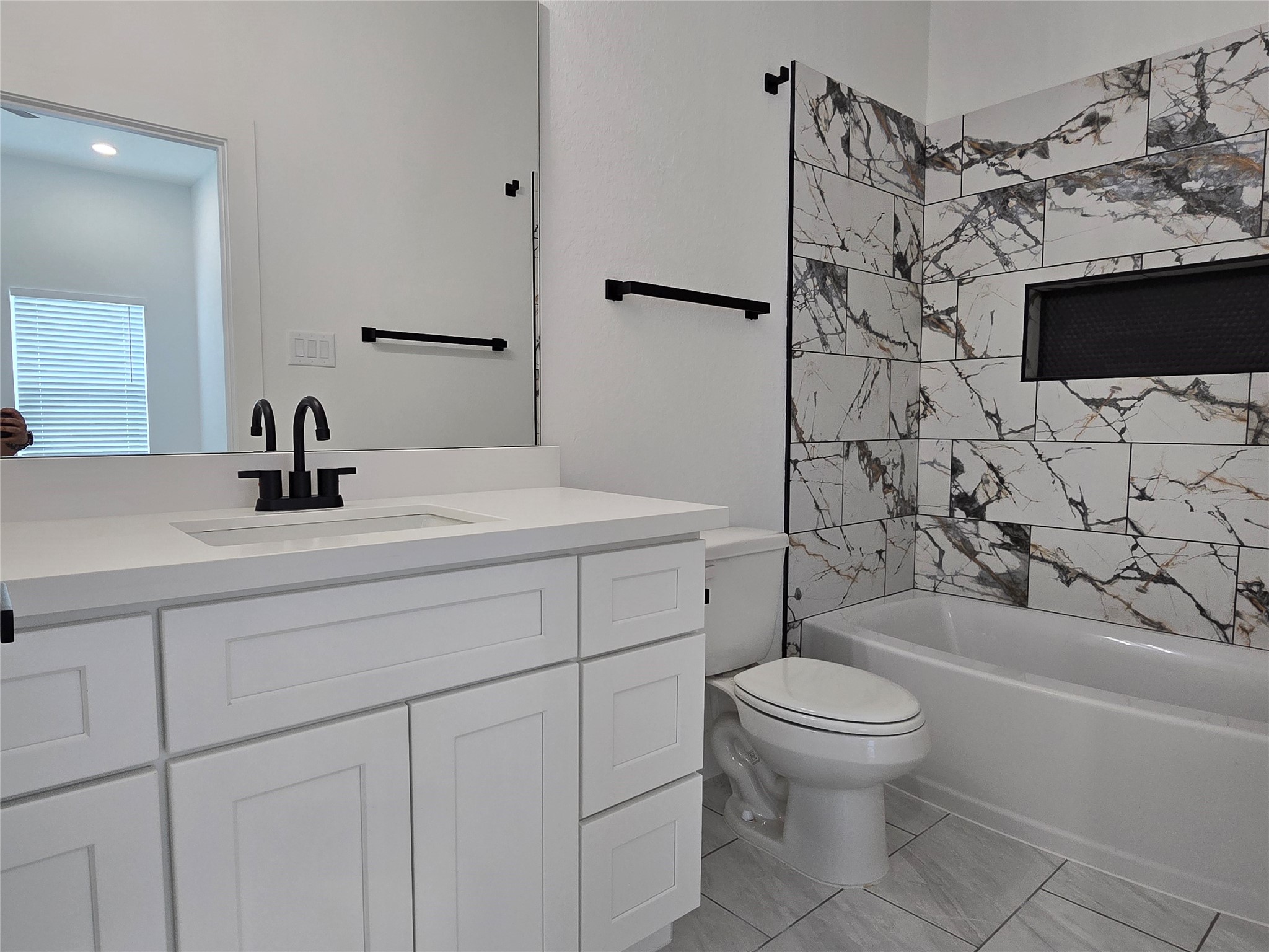 9808 Pelsey B Property Photo 10