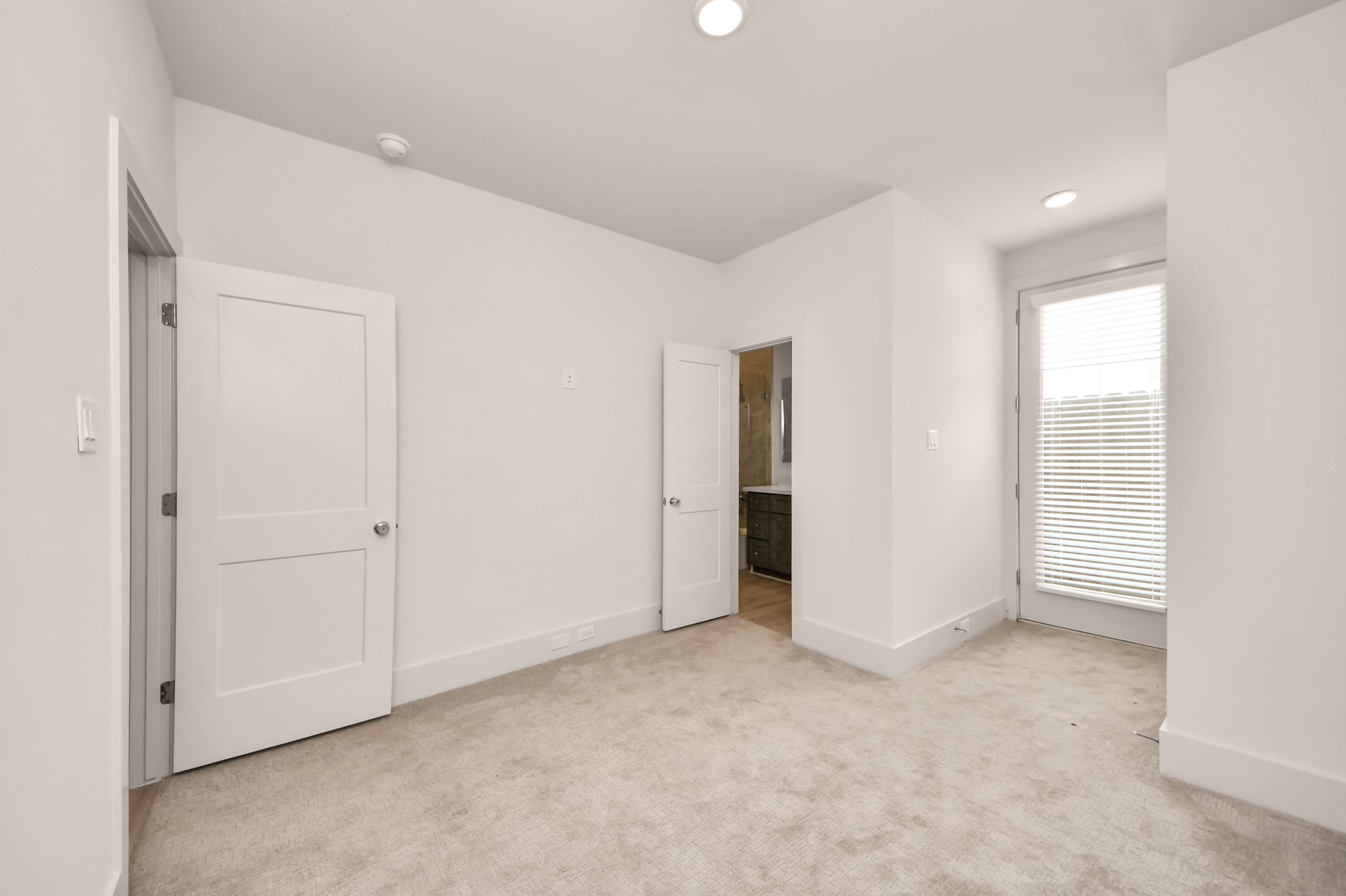 1042 Homer Street Property Photo 10