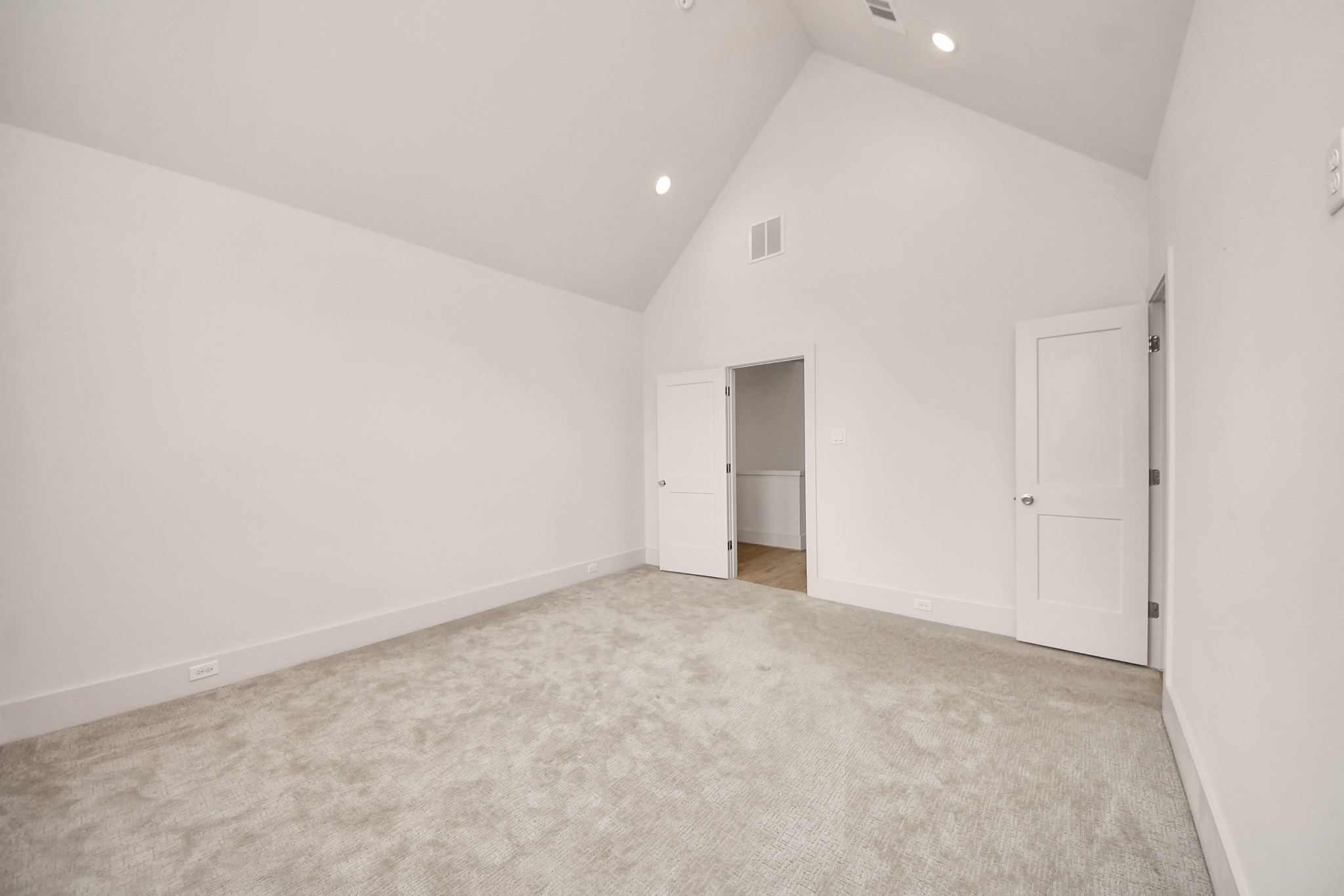1042 Homer Street Property Photo 27